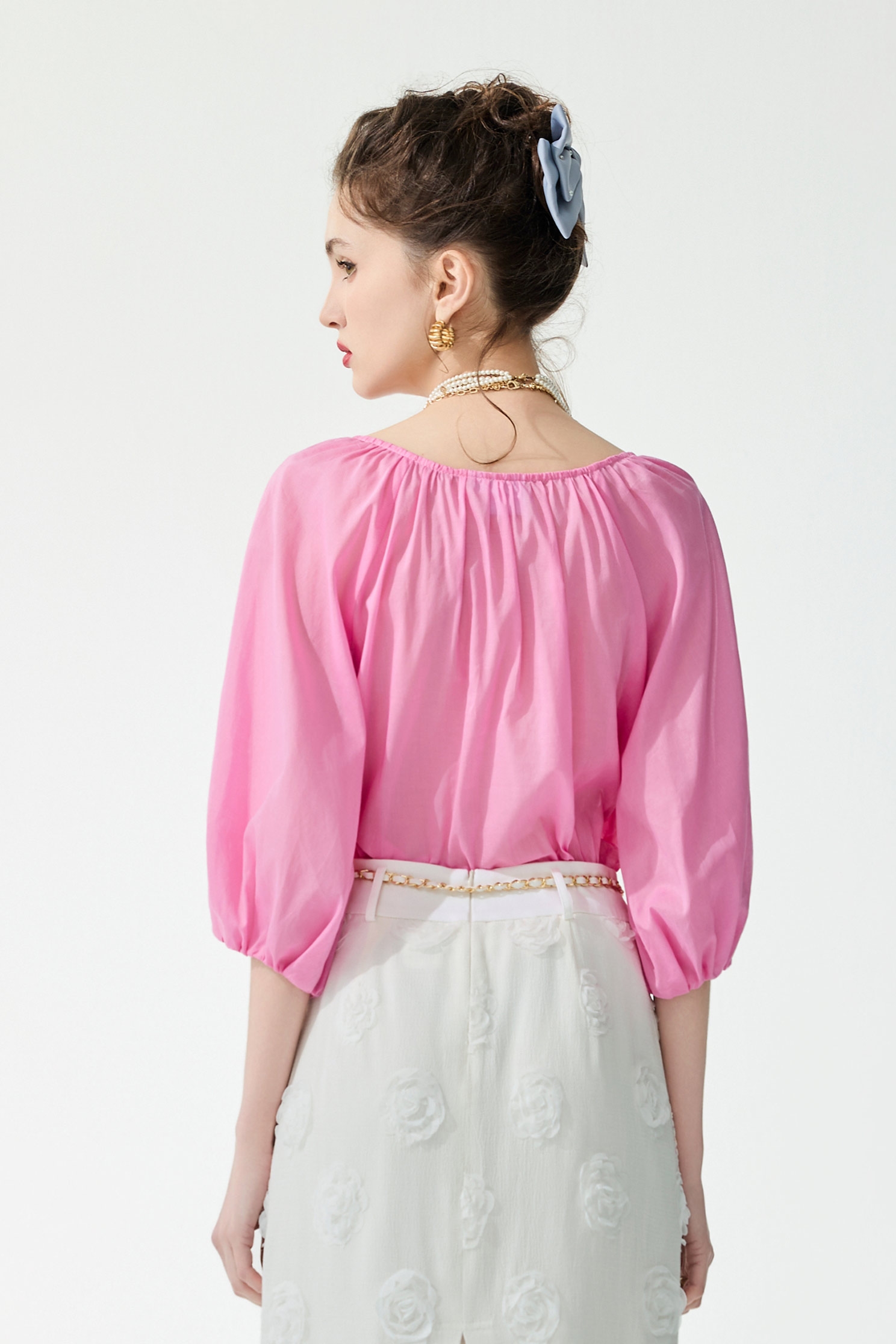 流行電光紫粉色飾花上衣流行電光紫粉色飾花上衣,上衣,春夏穿搭