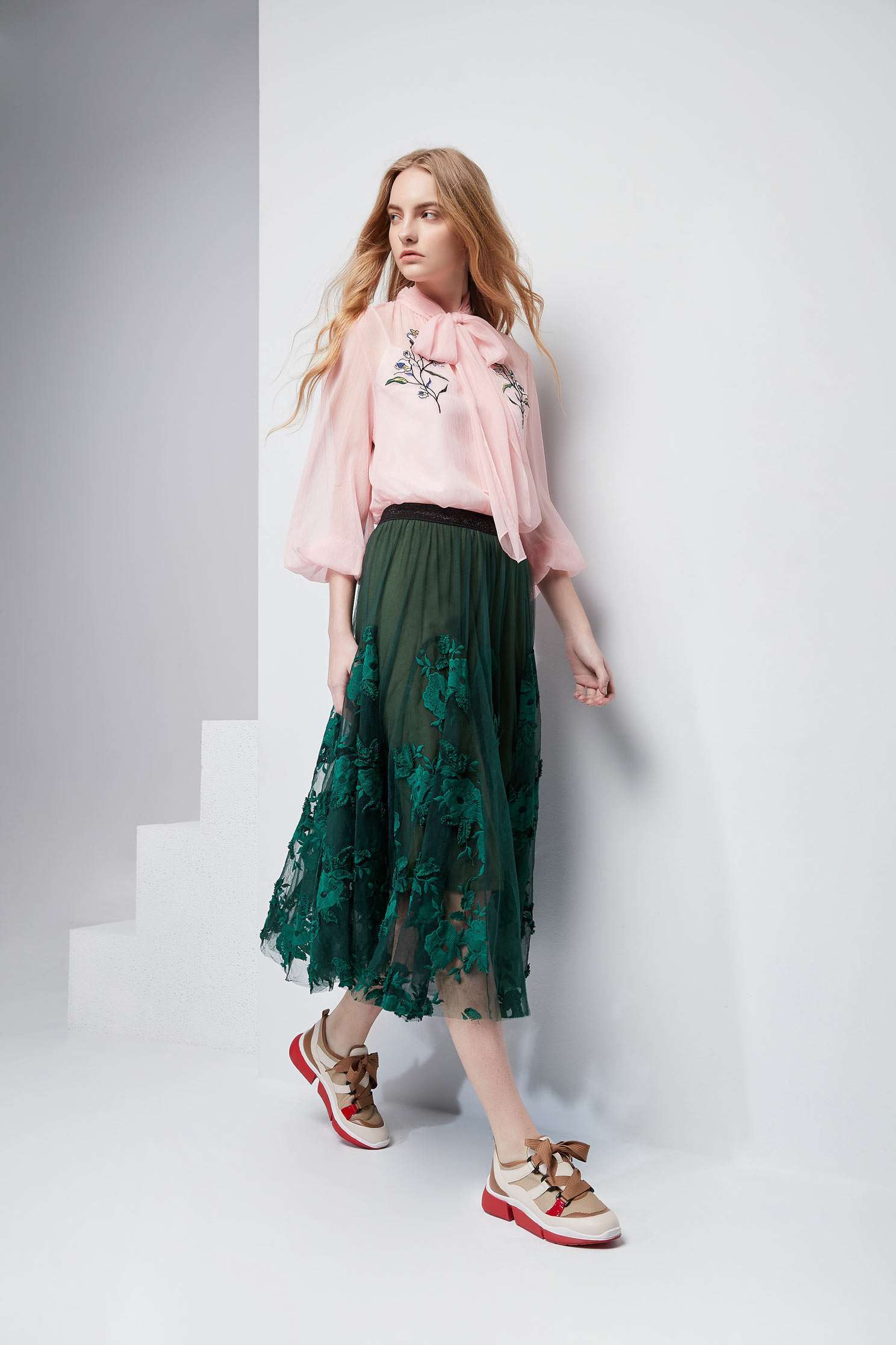 Embroidered chiffon shirts,top,embroidery,embroideredtop,i-select,embroidered,embroideredtop,blouse,longsleevetop,chiffon,chiffontop