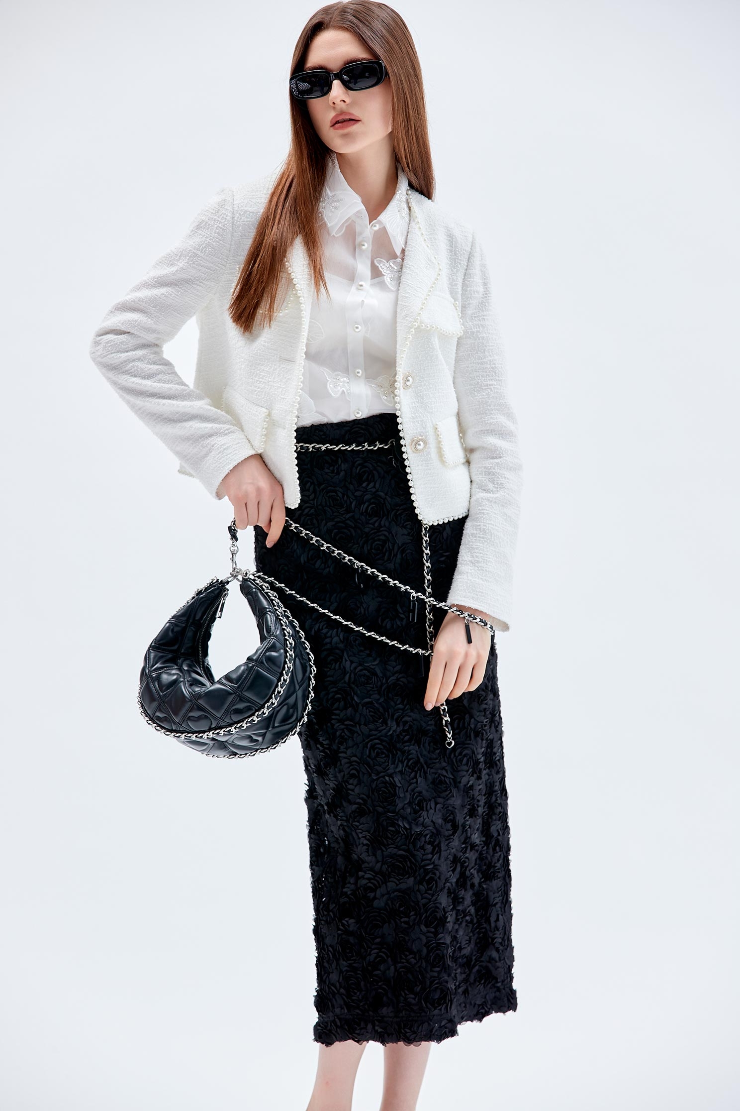 立體亮片繡花烏干襯衫上衣立體亮片繡花烏干襯衫上衣,上衣,內搭上衣,珍珠,白色上衣,秋冬穿搭,繡花,花花世界,襯衫