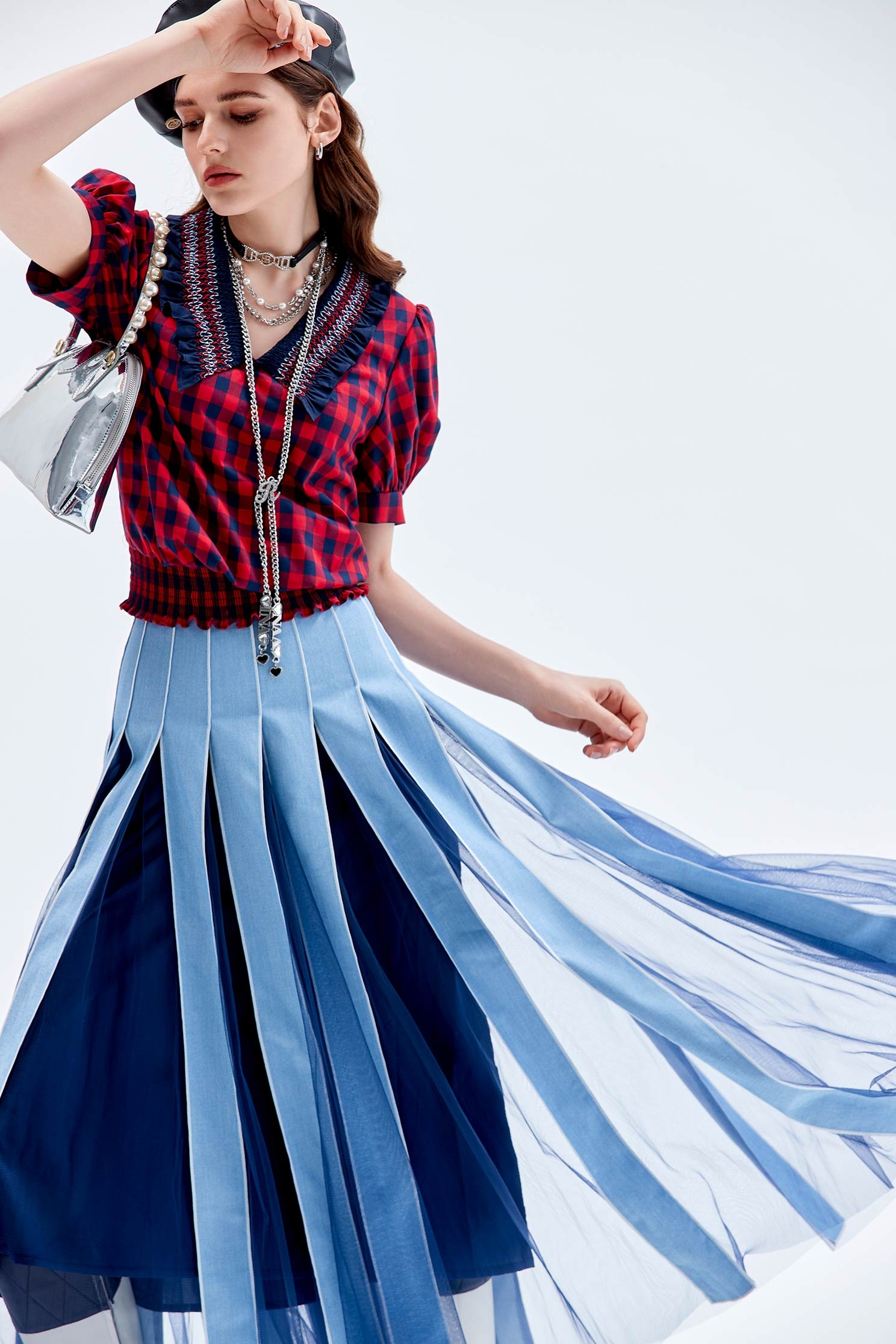 法式維希格紋上衣法式維希格紋上衣,上衣,人氣商品,刺繡,格紋,秋冬穿搭