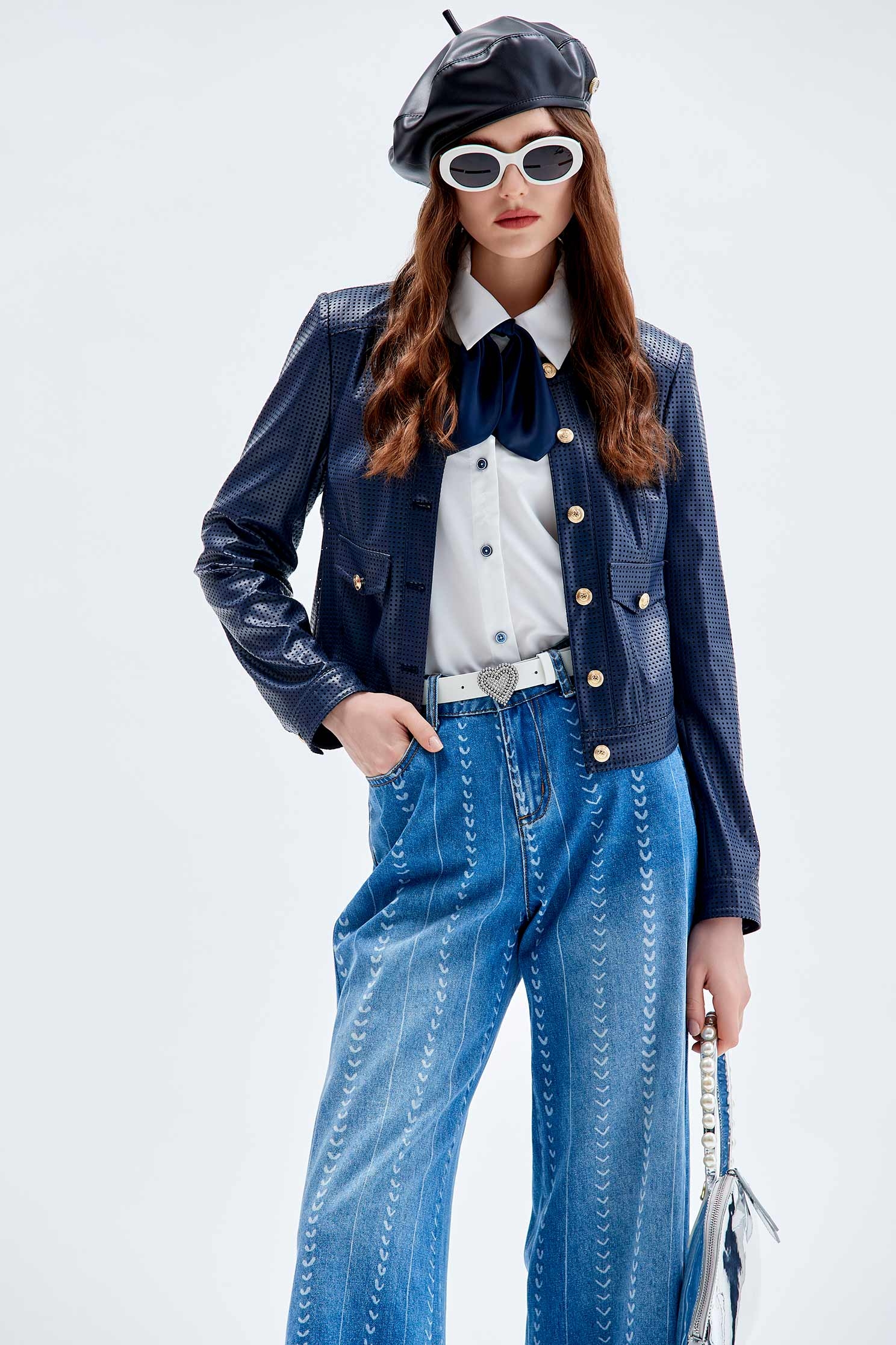 椰奶白防皺襯衫椰奶白防皺襯衫,上班OL穿搭,上衣,人氣商品,白色上衣,秋冬穿搭,蝴蝶結