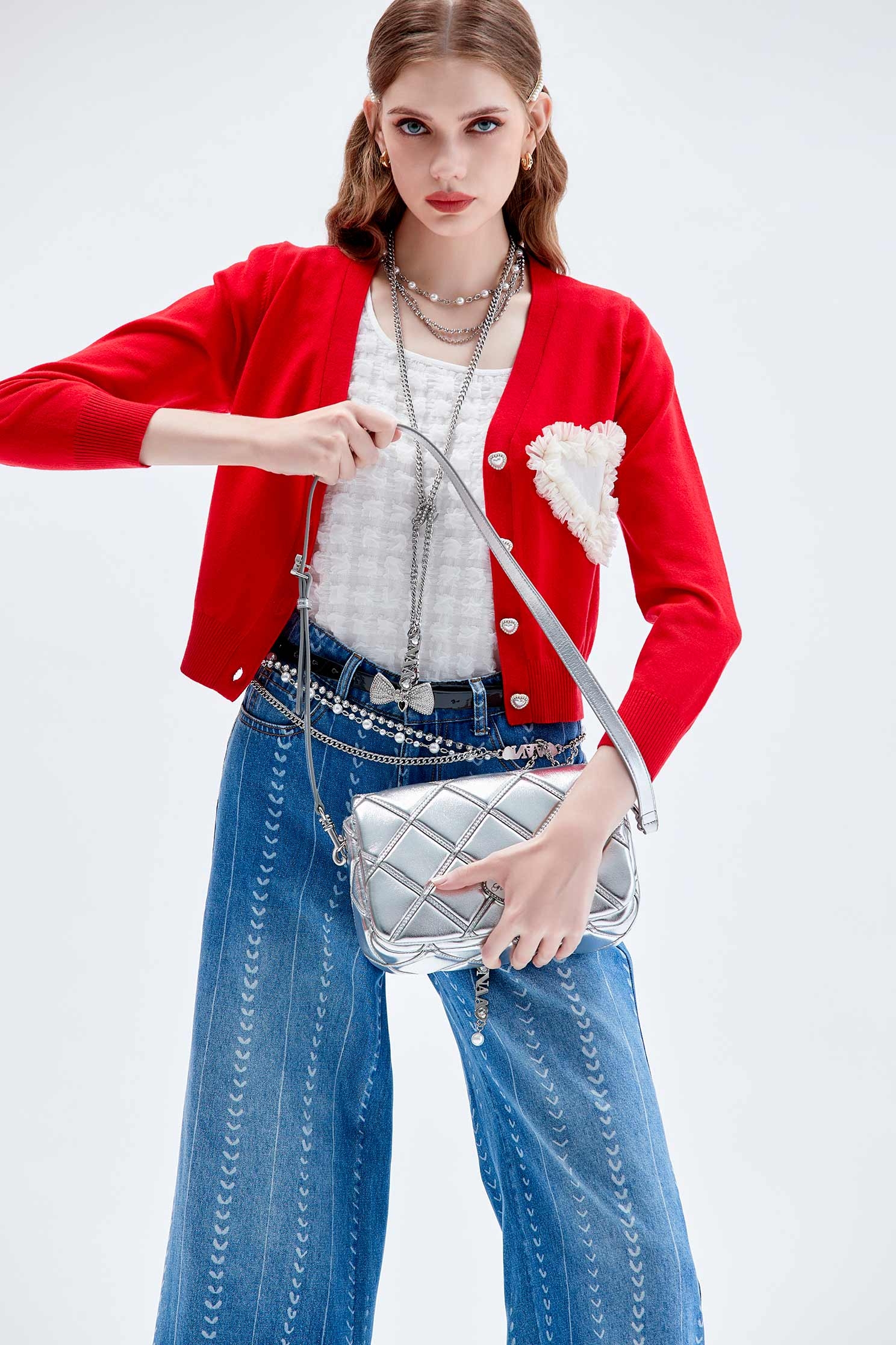 椰奶白立體方格上衣椰奶白立體方格上衣,上衣,白色上衣,秋冬穿搭