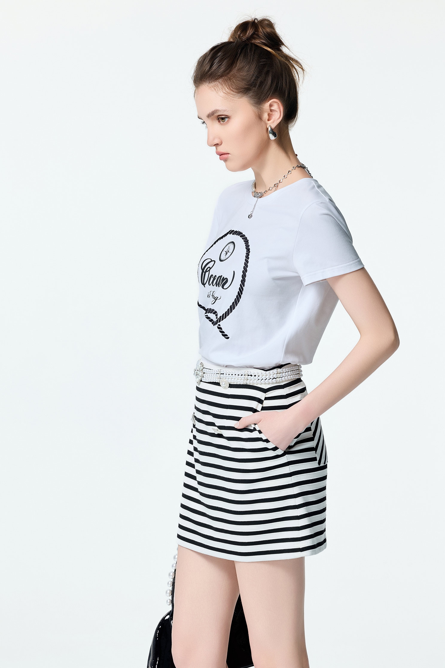 海洋繩索繡花T恤海洋繩索繡花T恤,T恤,上衣,春夏穿搭,約會特輯,純棉,繡花