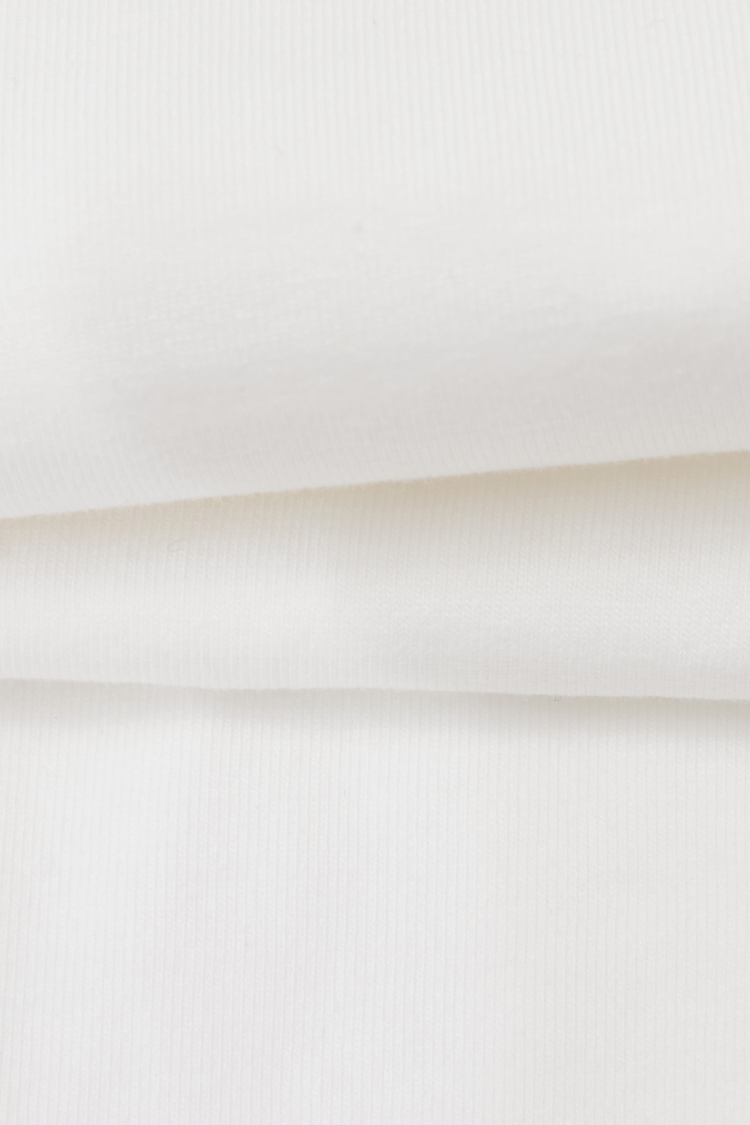 愛心手勾蕾絲白Ｔ愛心手勾蕾絲白Ｔ,T-Shirt,春夏穿搭,約會特輯,純棉,蕾絲,輕奢度假,輕奢渡假