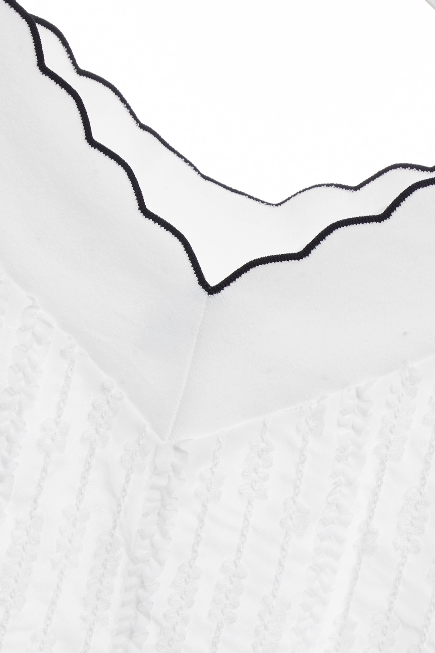 花瓣領雪紡長上衣花瓣領雪紡長上衣,上衣,春夏穿搭,白色上衣,雪紡