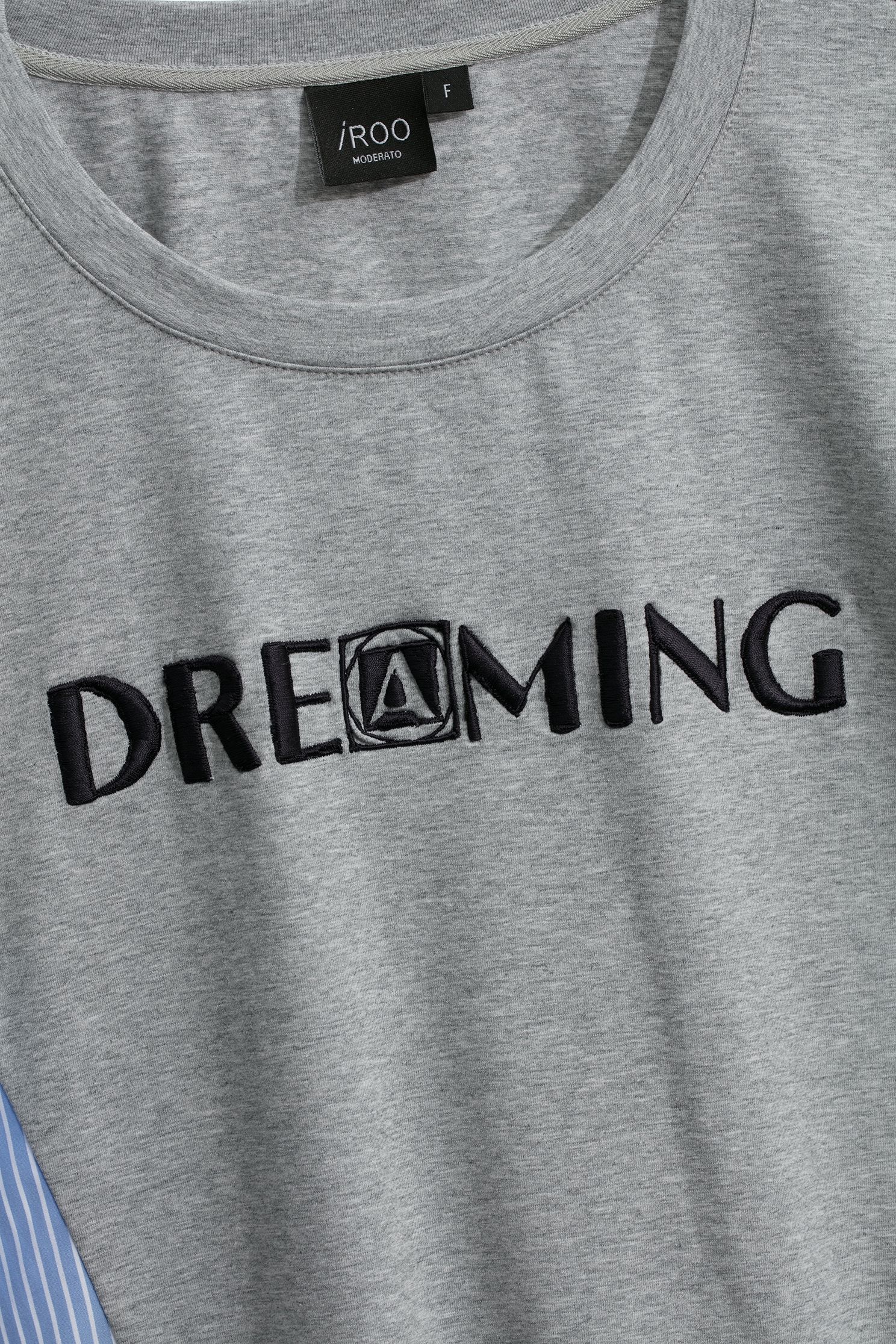 拼接條紋造型T恤上衣拼接條紋造型T恤上衣,T恤,上衣,人氣商品,刺繡,條紋,秋冬穿搭,簡約穿搭