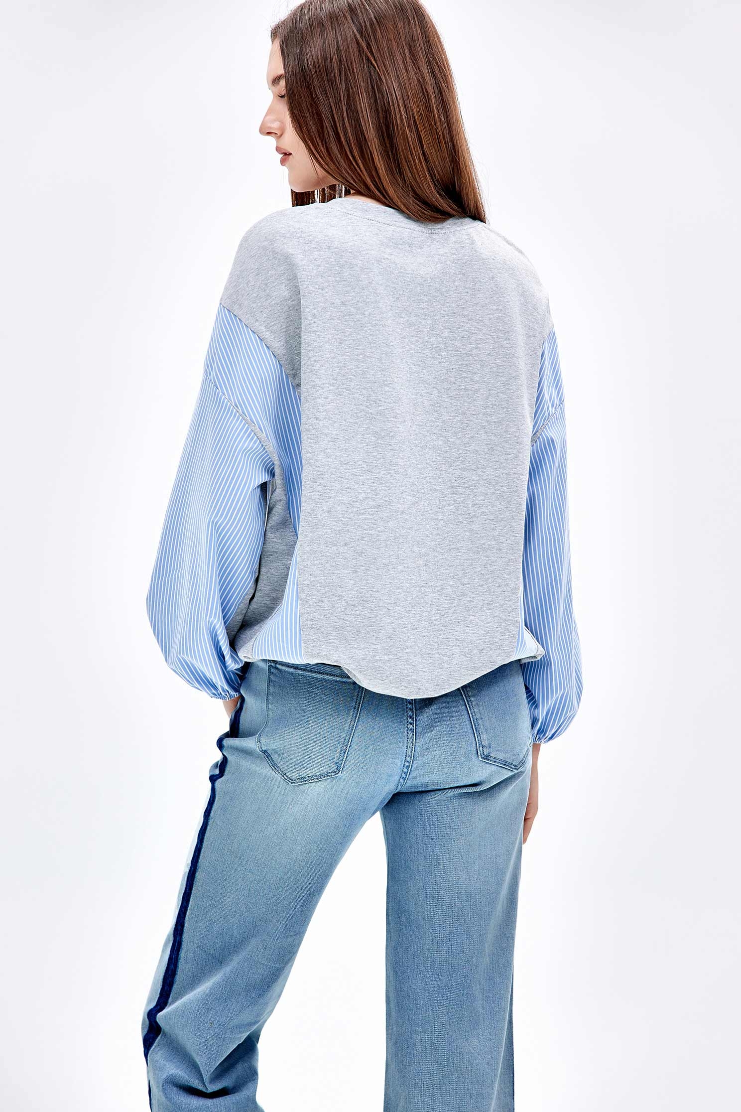 拼接條紋造型T恤上衣拼接條紋造型T恤上衣,T恤,上衣,人氣商品,刺繡,條紋,秋冬穿搭,簡約穿搭