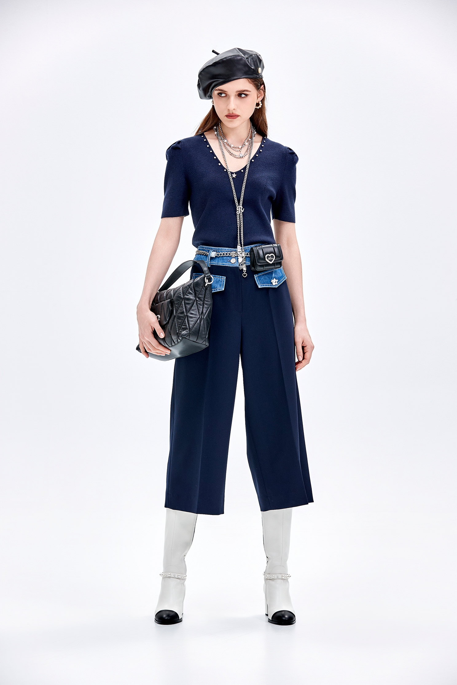 鑽飾邊午夜藍針織上衣鑽飾邊午夜藍針織上衣,上衣,秋冬穿搭,針織,針織衫