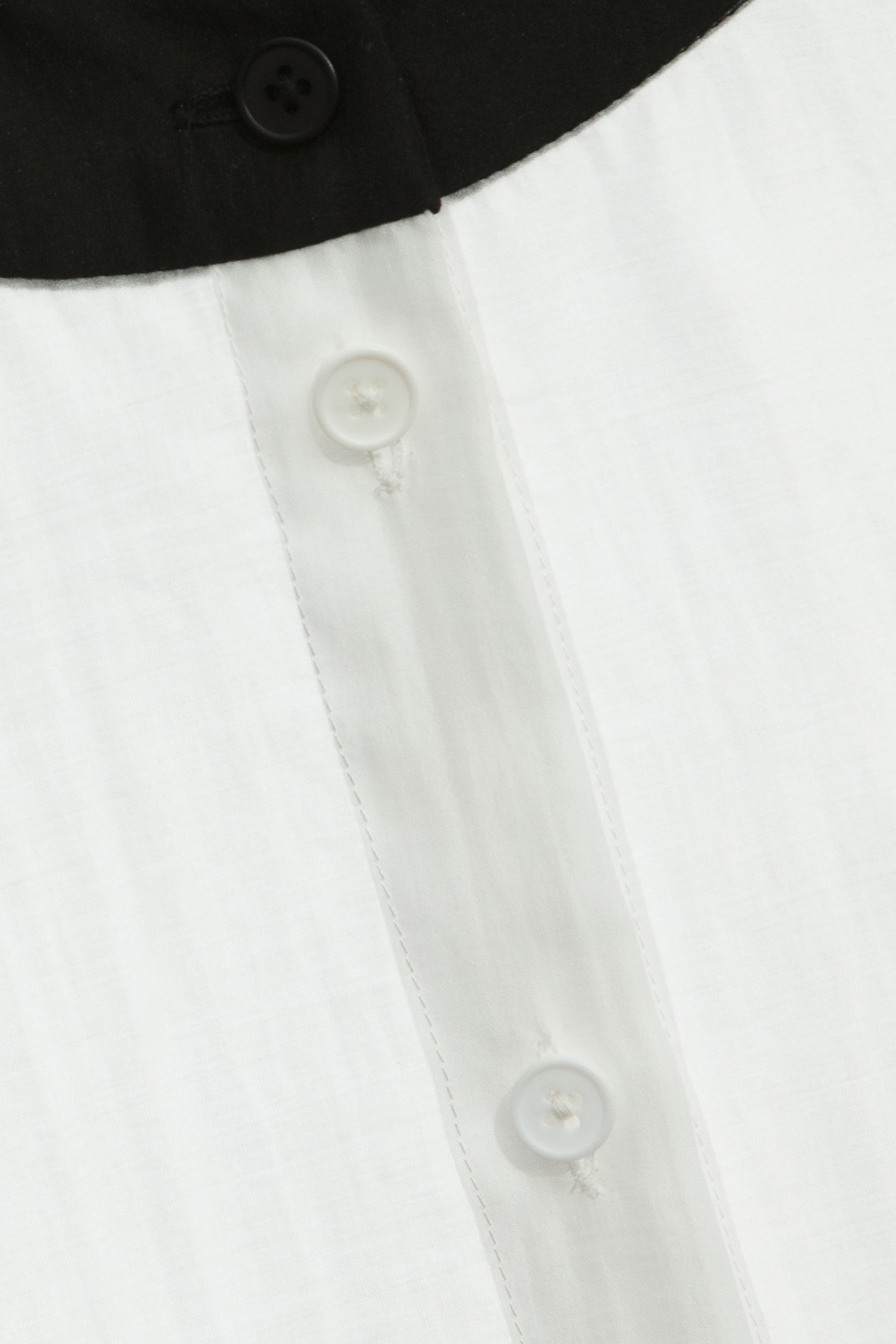 仿名畫感刺繡上衣仿名畫感刺繡上衣,上衣,刺繡,白色上衣,秋冬穿搭,襯衫