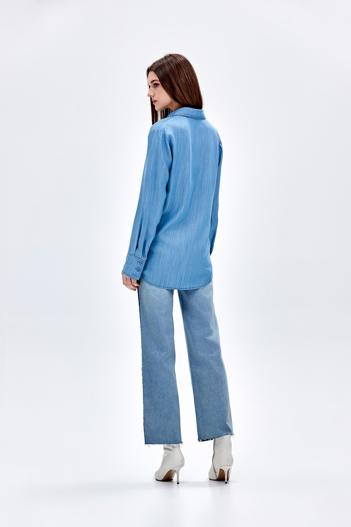 愛心刺繡天絲棉上衣愛心刺繡天絲棉上衣,上衣,刺繡,秋冬穿搭,襯衫,長版襯衫