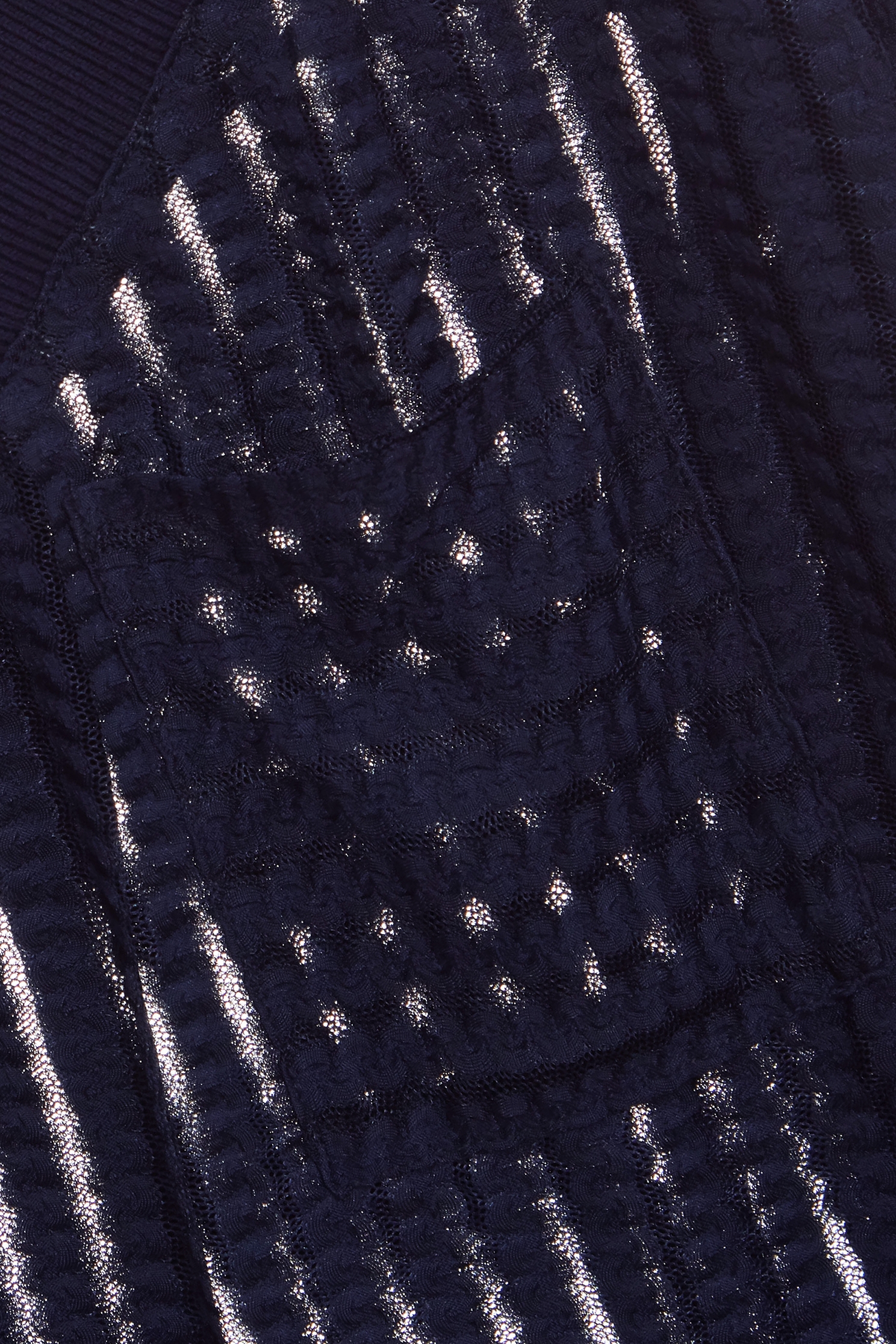 簍空條長版上衣簍空條長版上衣,上衣,秋冬穿搭