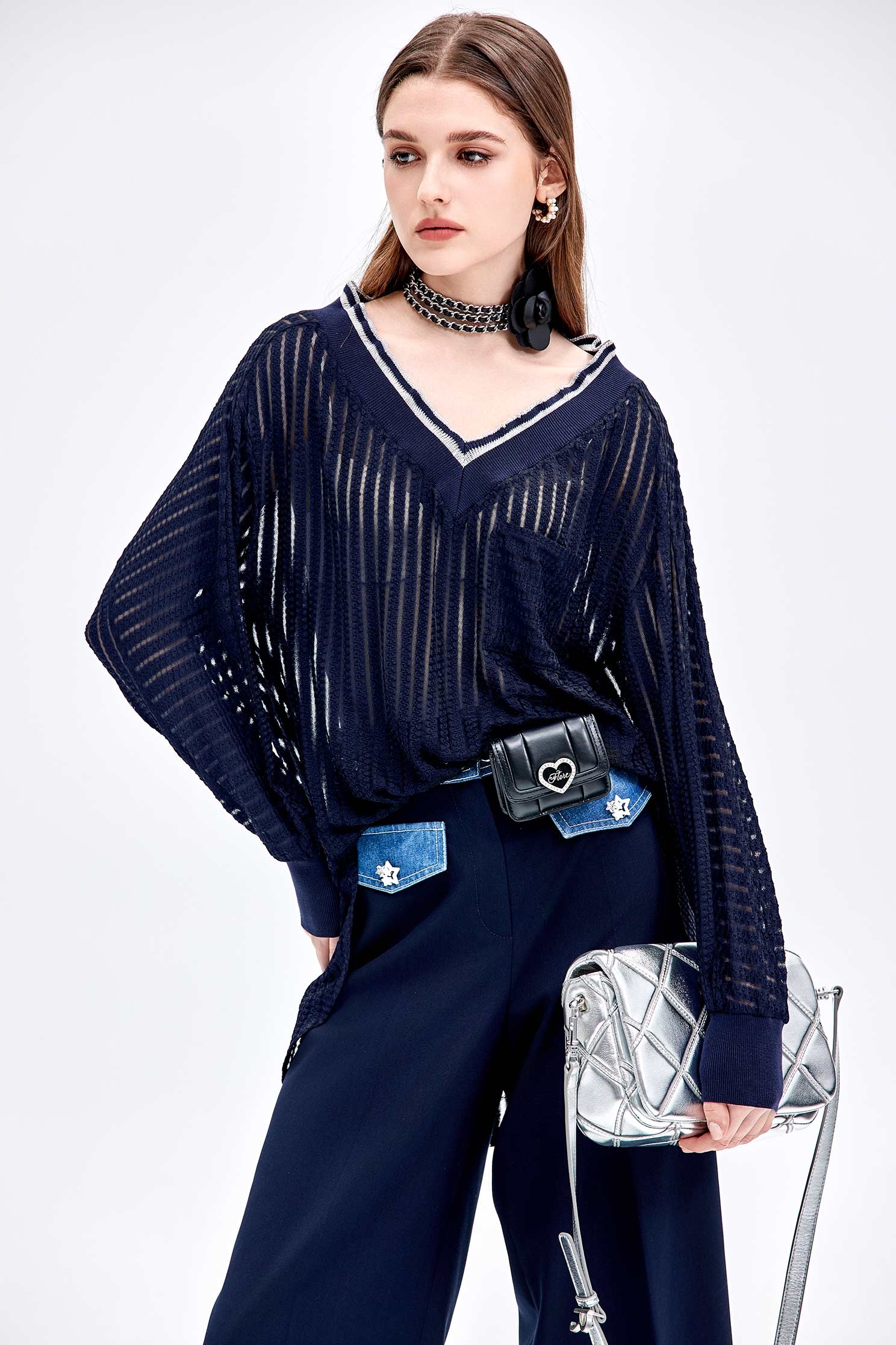 簍空條長版上衣簍空條長版上衣,上衣,秋冬穿搭