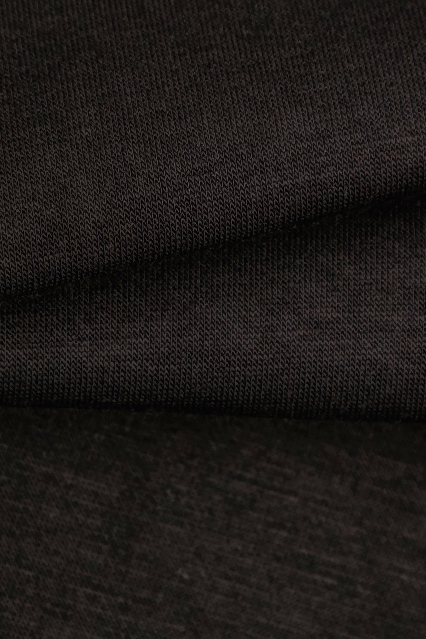 黑白撞色幾何繡花空氣布上衣黑白撞色幾何繡花空氣布上衣,T-Shirt,上班OL穿搭,上衣,秋冬穿搭,繡花