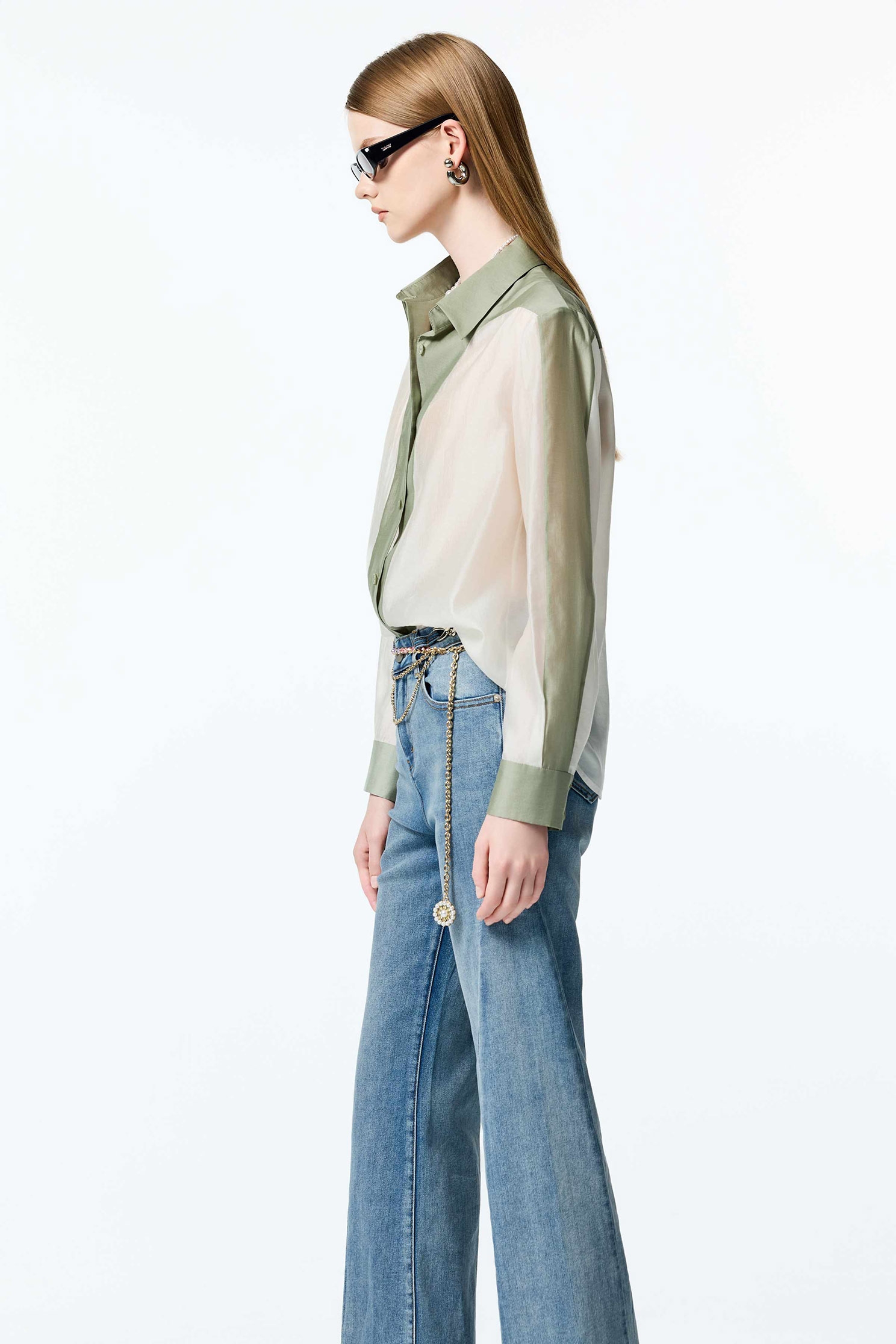 海帶綠撞色拼接上衣海帶綠撞色拼接上衣,上班OL穿搭,上衣,秋冬穿搭,襯衫