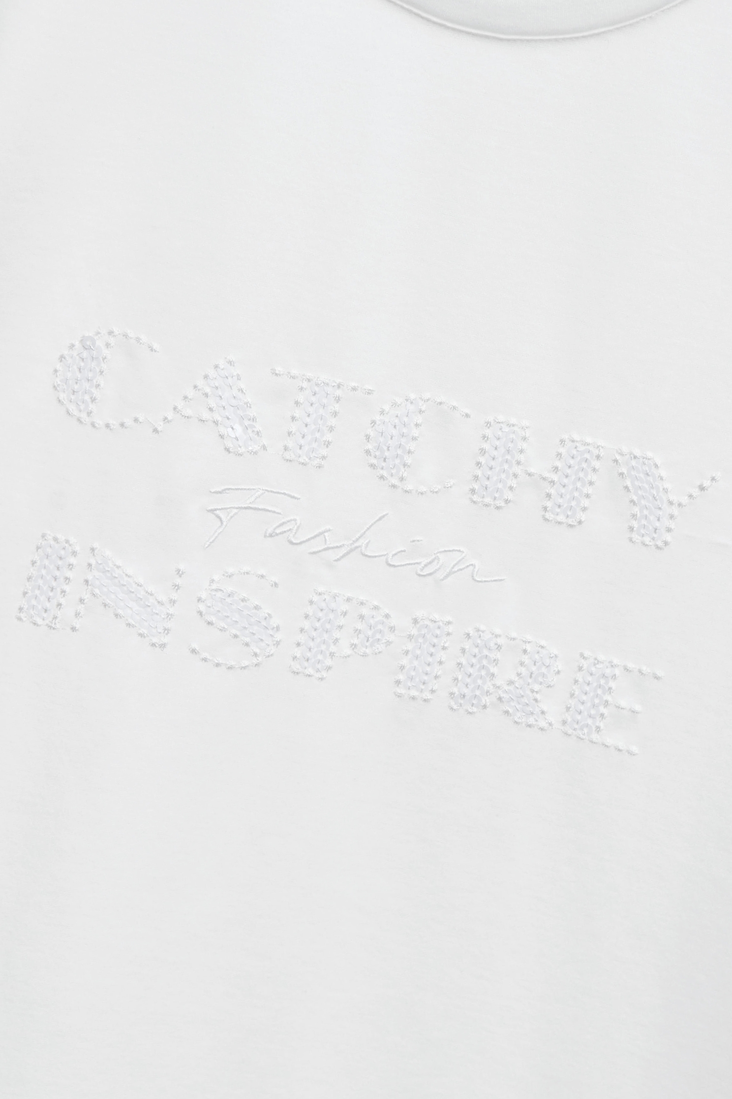 電繡亮片字體絲光T電繡亮片字體絲光T,上班OL穿搭,上衣,秋冬穿搭