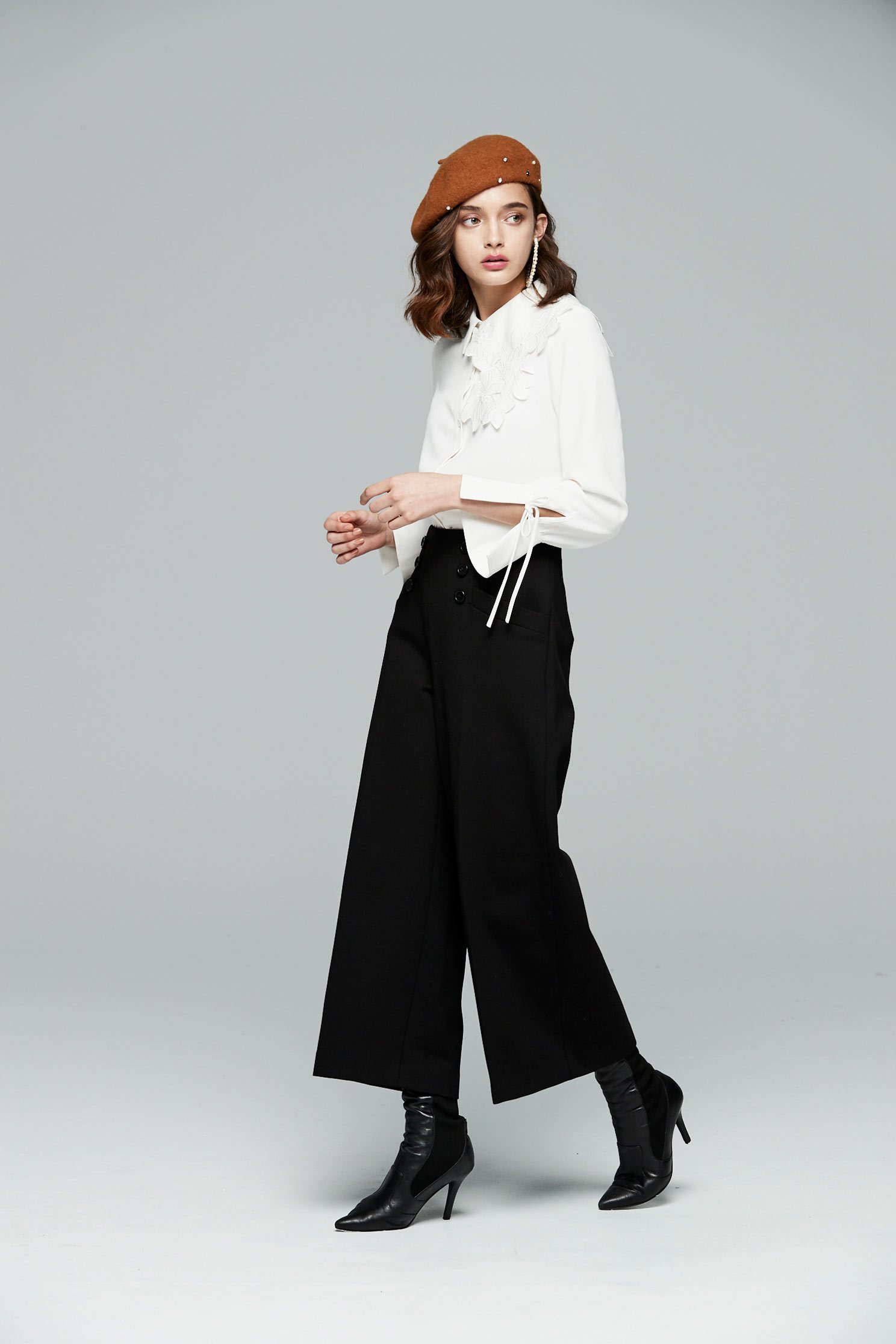 floral embroidered collared fashion blouse,top,whitetop,blouse,longsleevetop