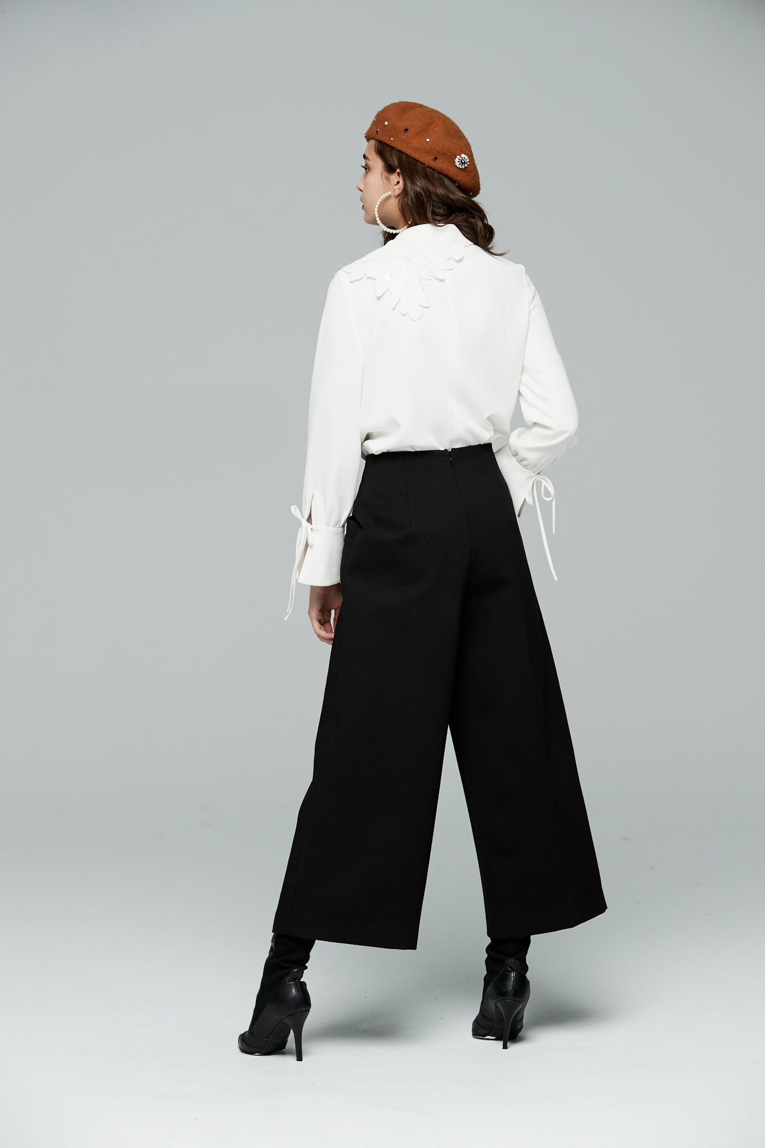 floral embroidered collared fashion blouse,top,whitetop,blouse,longsleevetop