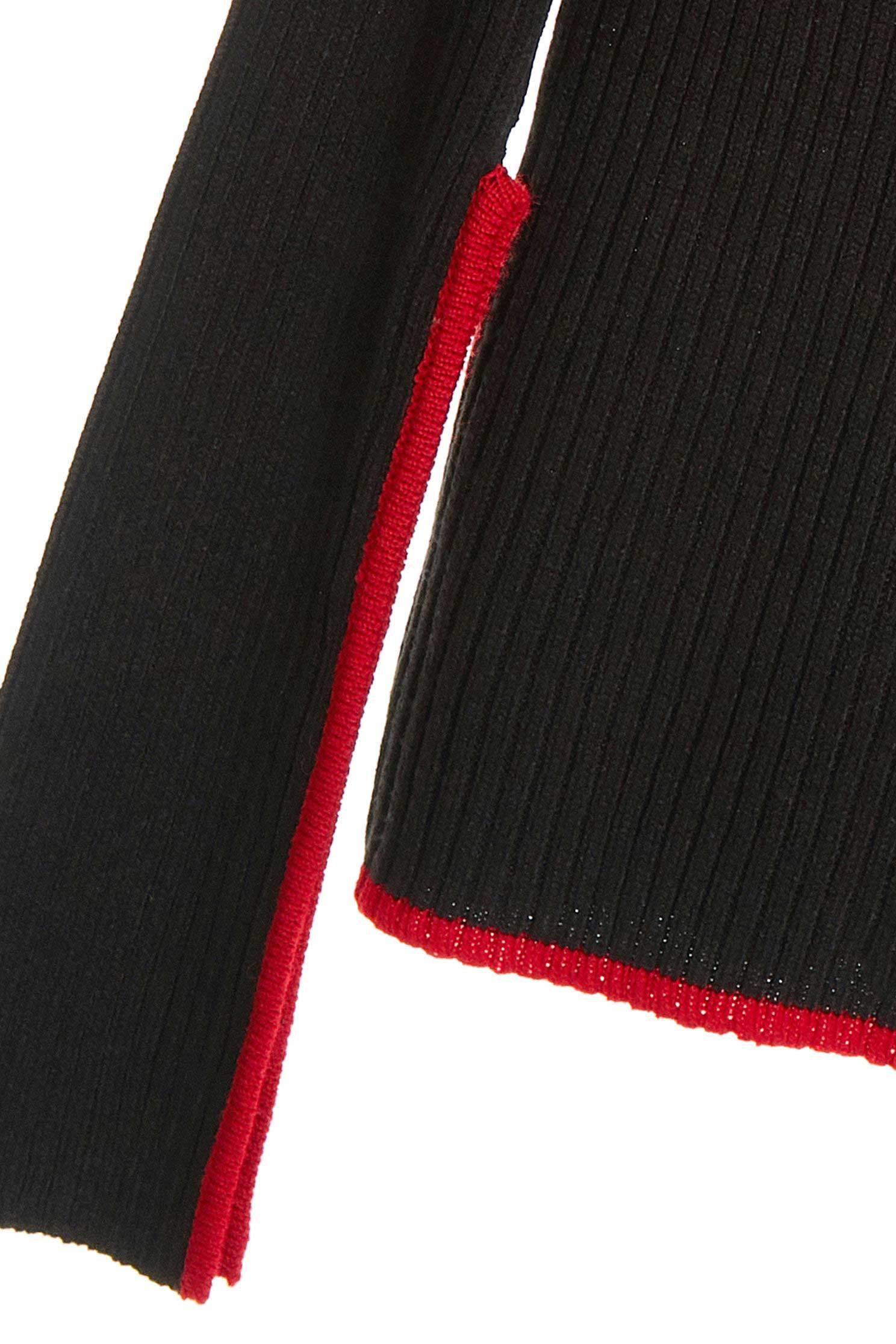 High-necked croisser knitwear,newyearred,knitting,knittedtop,knittedtop,longsleevetop,turtlenecktop,blacktop