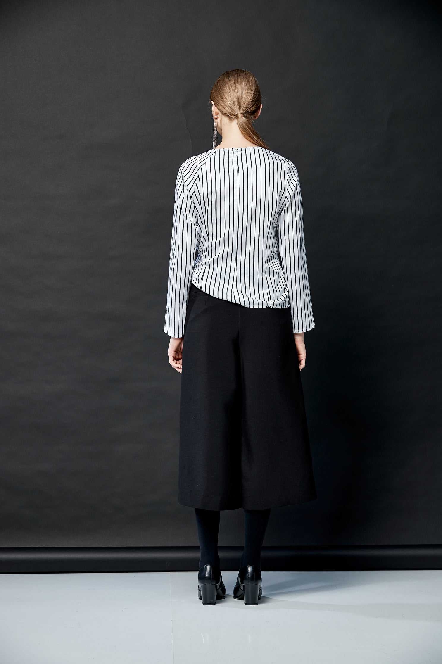 Round neck design top,Top,長袖上衣