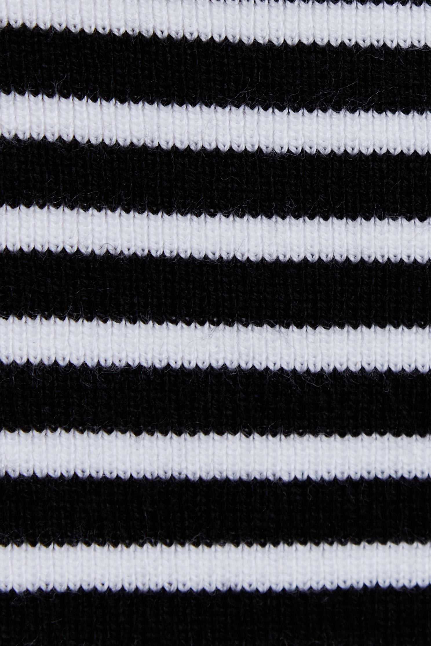 Black/white thin stripes knitting top,top,knitting,knittedtop,knittedtop,longsleevetop
