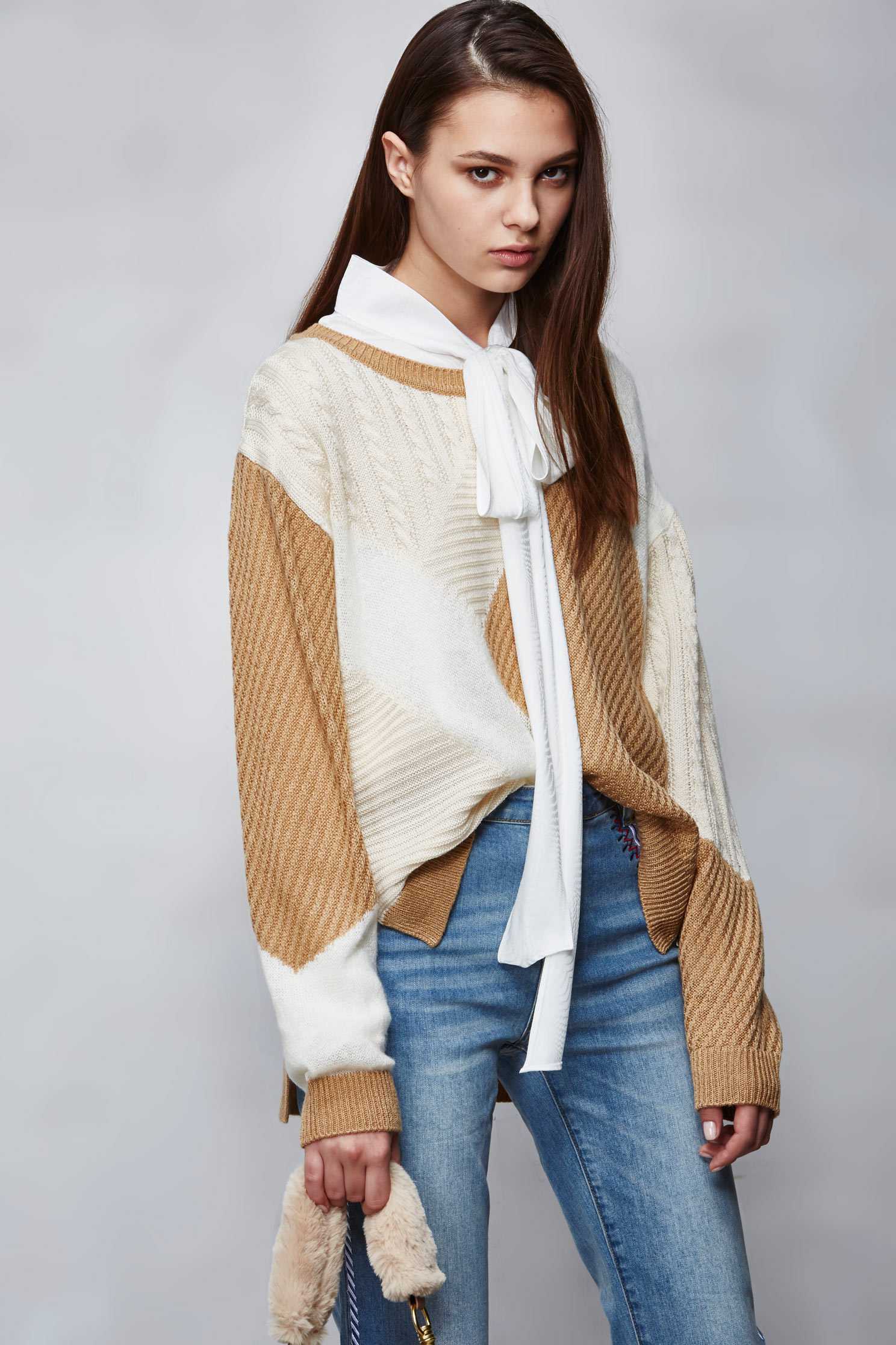 Khaki lump knitted top,Top,knitting,Knitted top,Knitted Top,長袖上衣