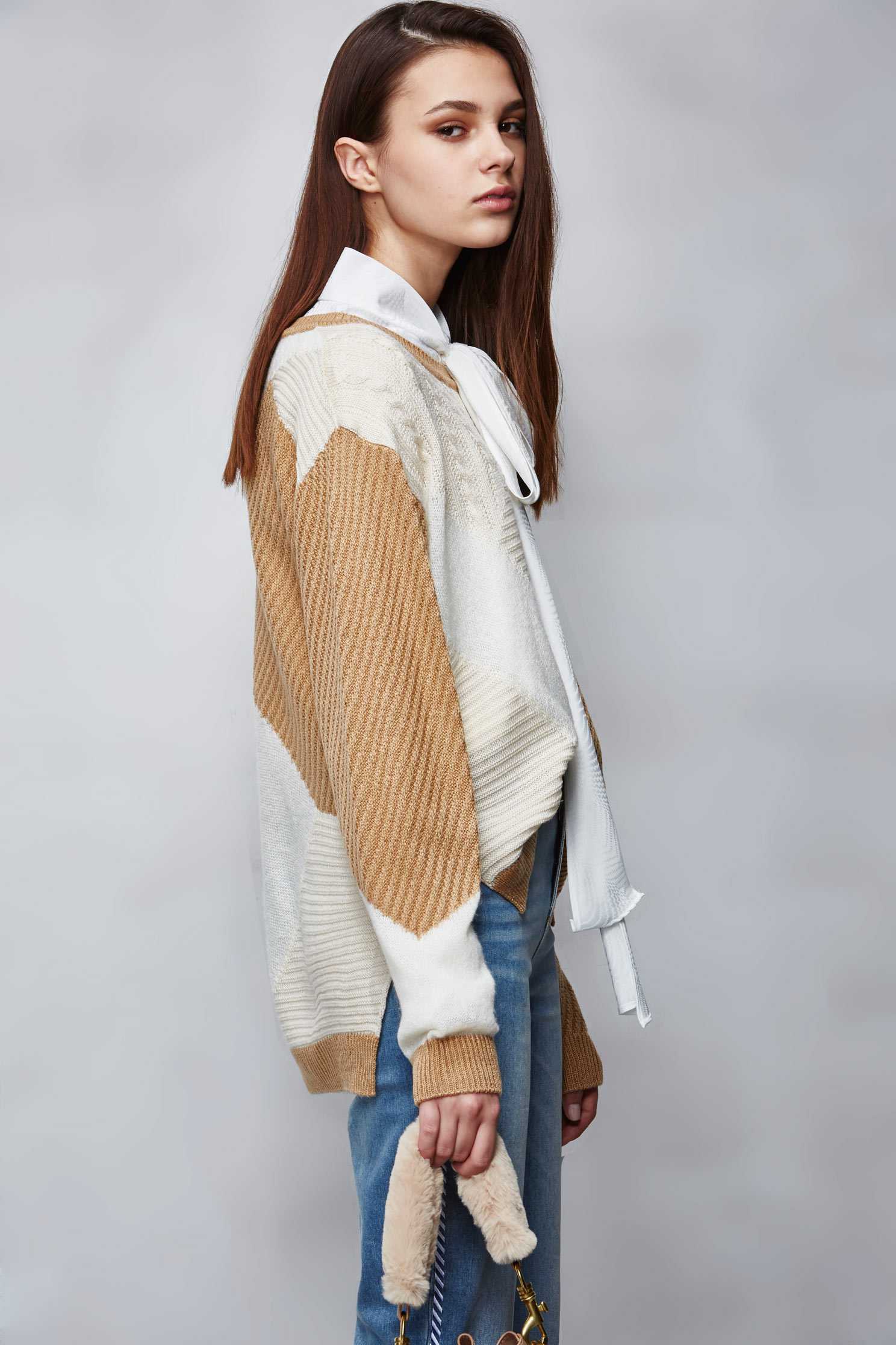 Khaki lump knitted top,Top,knitting,Knitted top,Knitted Top,長袖上衣