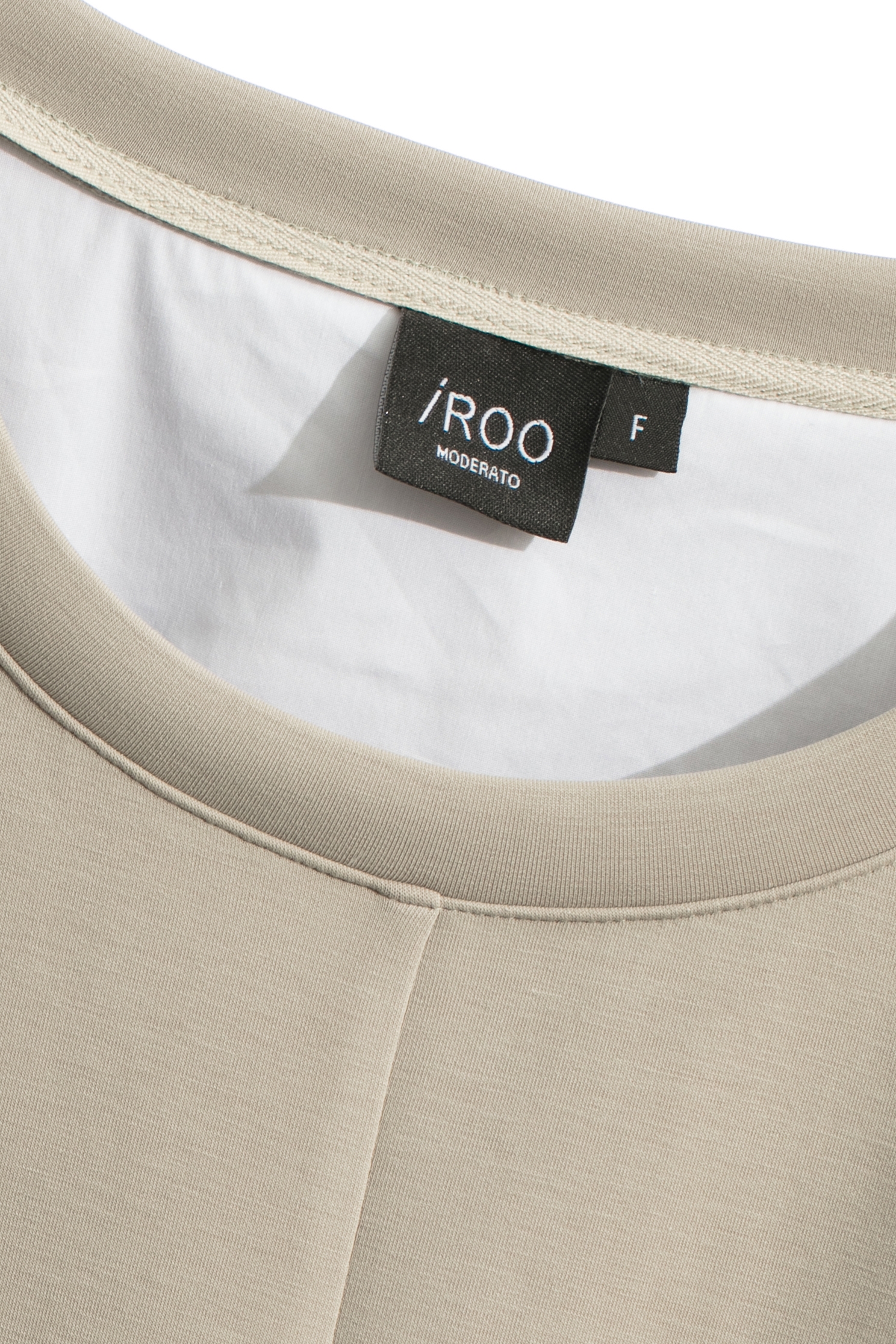 錫鉛灰色雙層假兩件上衣錫鉛灰色雙層假兩件上衣,上衣,秋冬穿搭