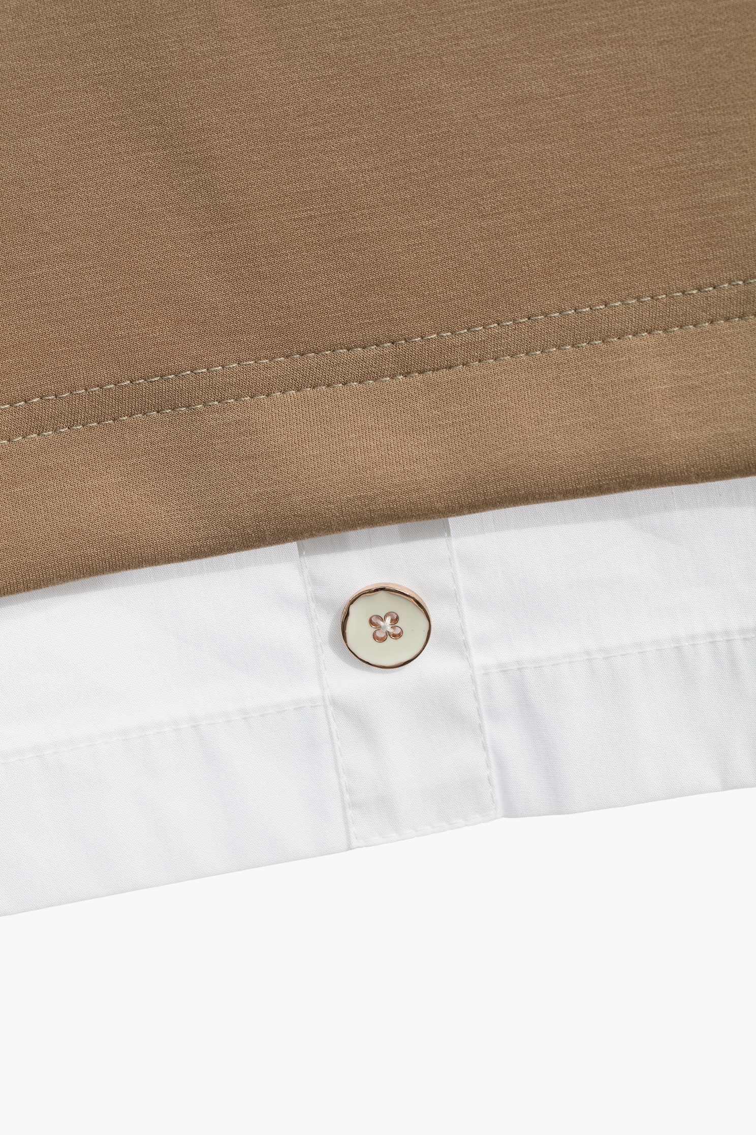 月見草色假兩件上衣月見草色假兩件上衣,上衣,秋冬穿搭