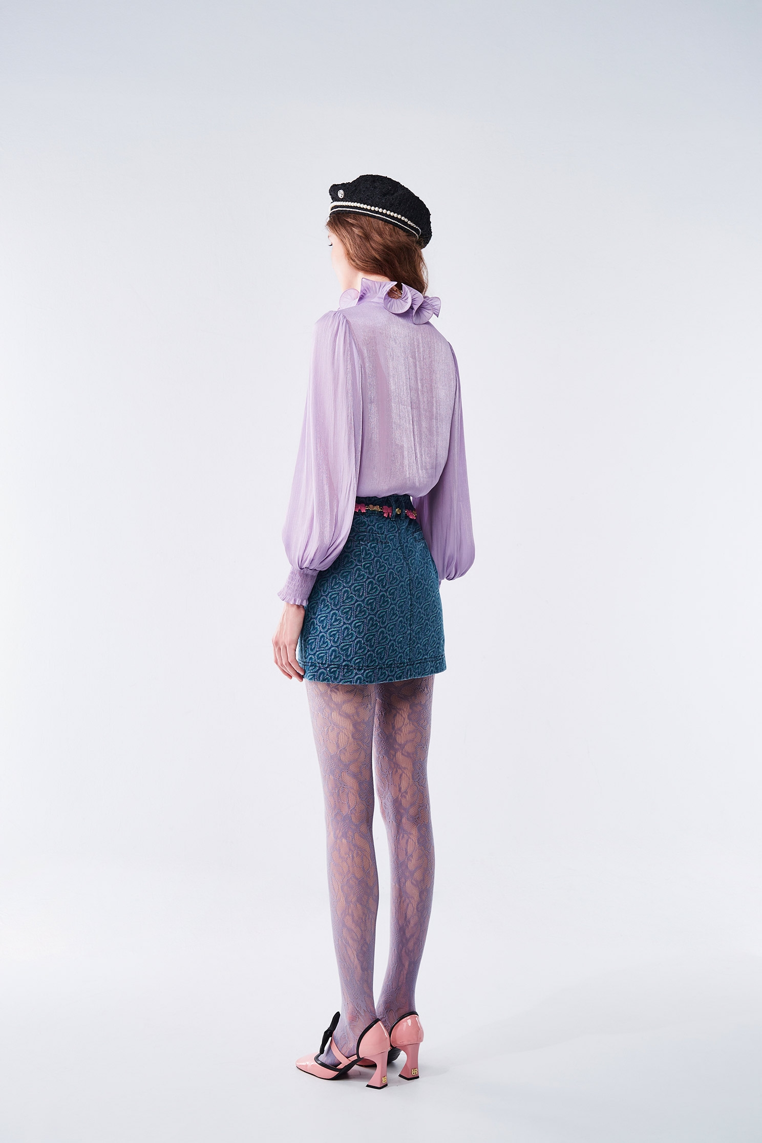 輕柔薰衣草色木耳邊上衣輕柔薰衣草色木耳邊上衣,上衣,人氣商品,秋冬穿搭,荷葉