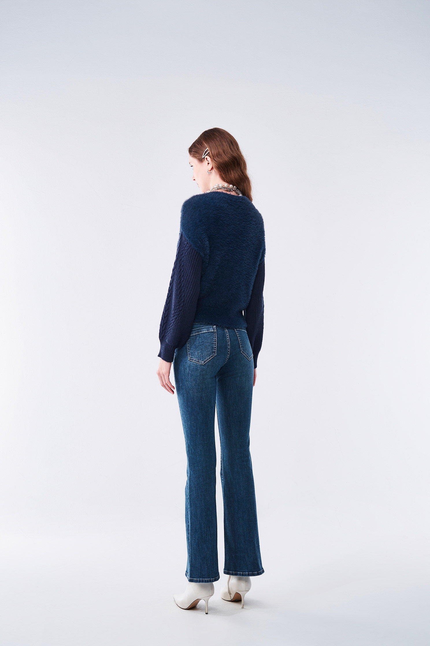 優雅午夜藍異材質針織上衣優雅午夜藍異材質針織上衣,上衣,秋冬穿搭,針織,針織衫