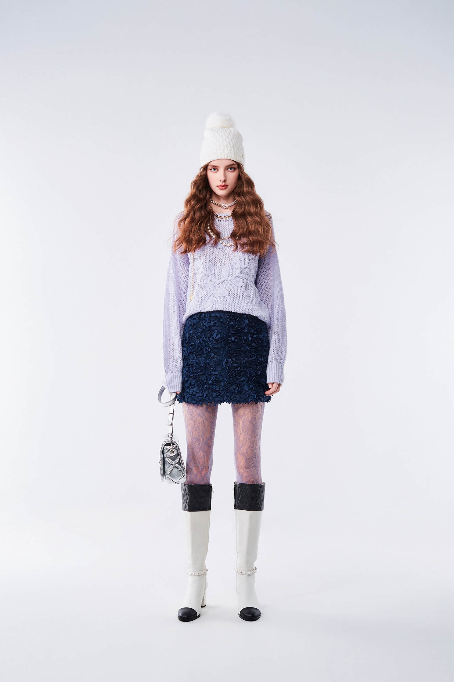 輕柔薰衣草色花卉針織上衣輕柔薰衣草色花卉針織上衣,上衣,秋冬穿搭,花花世界,針織,針織衫