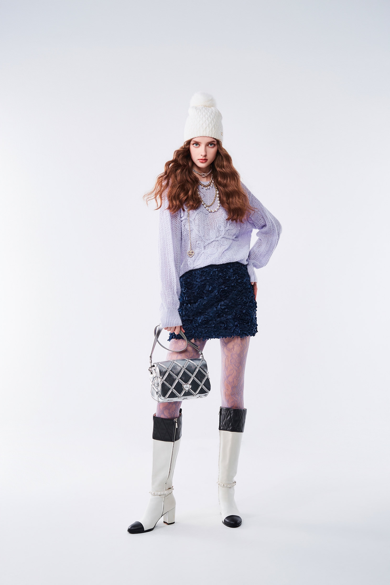 輕柔薰衣草色花卉針織上衣輕柔薰衣草色花卉針織上衣,上衣,秋冬穿搭,花花世界,針織,針織衫