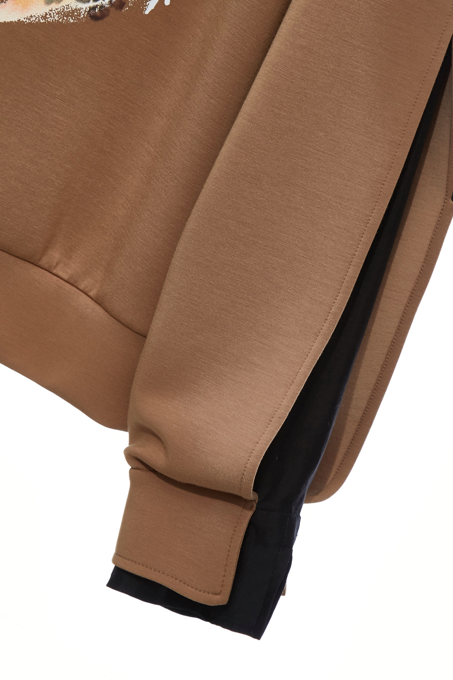 雌鹿色時髦印花圓領上衣雌鹿色時髦印花圓領上衣,上衣,秋冬穿搭