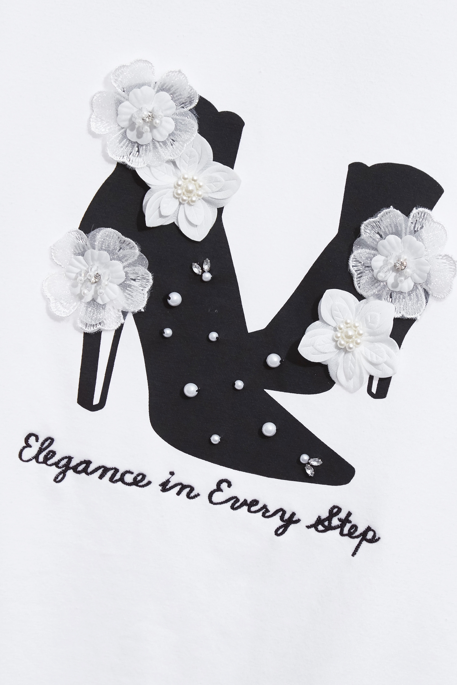 手工珍珠花飾短靴圖騰T恤手工珍珠花飾短靴圖騰T恤,T-Shirt,T恤,珍珠,秋冬穿搭,簡約穿搭,純棉,繡花,花花世界