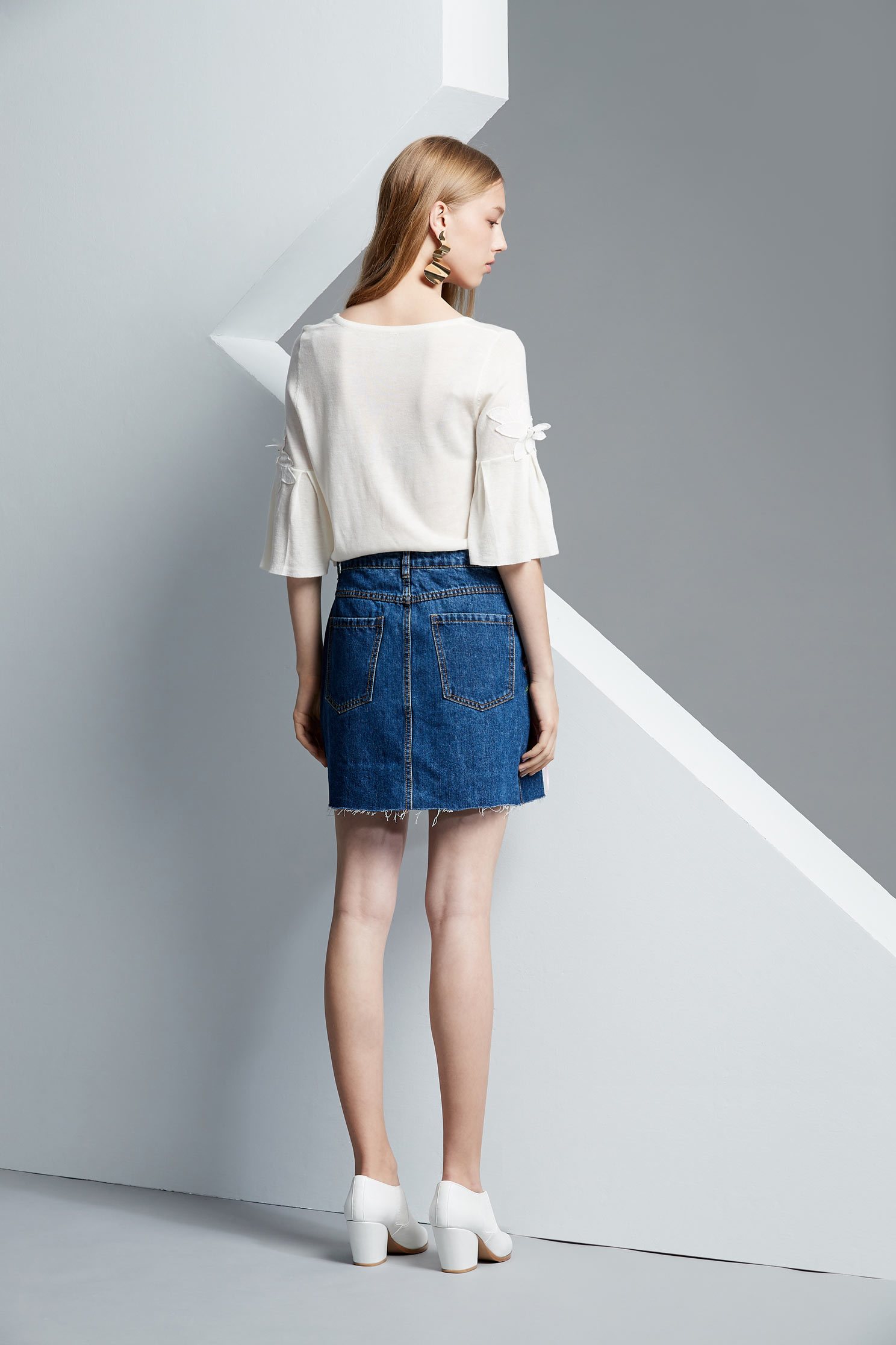 Temperament top,top,elbowsleevetop,roundnecktop,whitetop,knittedtop,girlfriendsspringtour