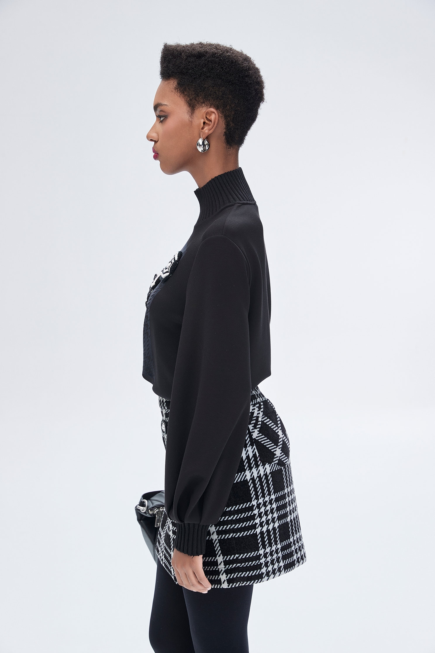 千鳥格紋植絨上衣千鳥格紋植絨上衣,上衣,人氣商品,格紋,秋冬穿搭,花花世界,黑色上衣