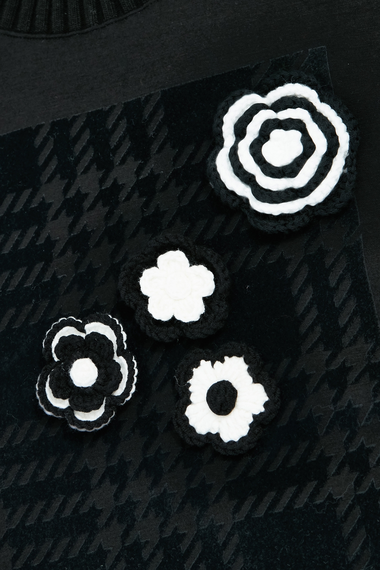 千鳥格紋植絨上衣千鳥格紋植絨上衣,上衣,人氣商品,格紋,秋冬穿搭,花花世界,黑色上衣