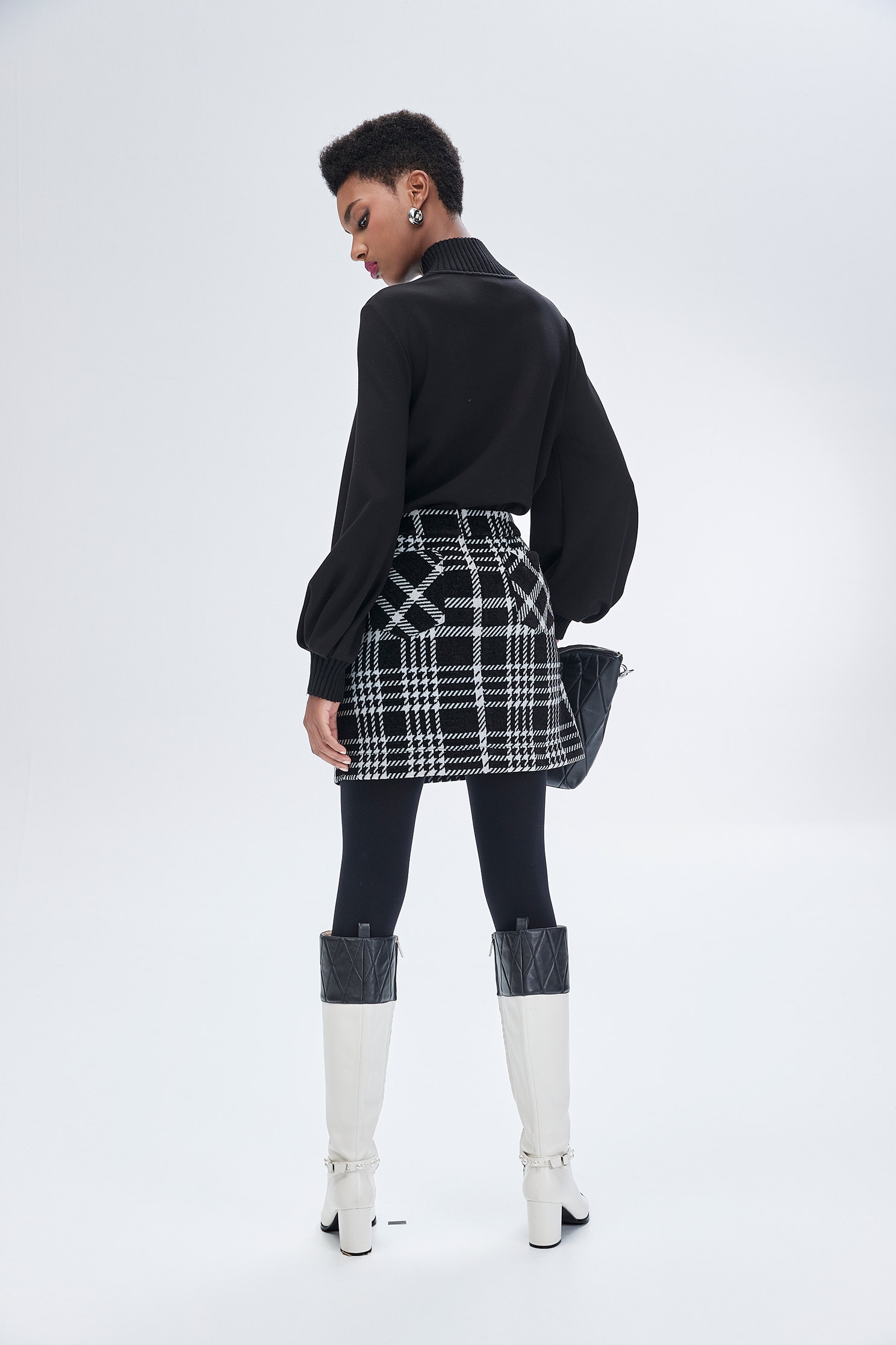 千鳥格紋植絨上衣千鳥格紋植絨上衣,上衣,人氣商品,格紋,秋冬穿搭,花花世界,黑色上衣