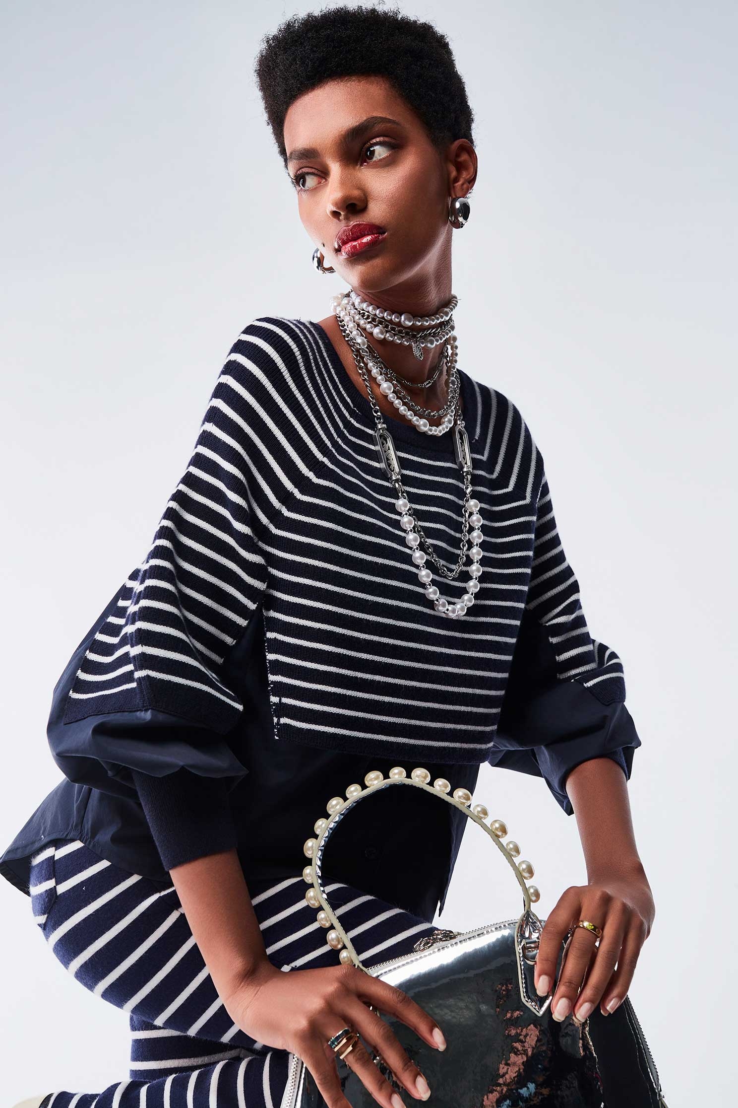 午夜藍異材質拼接針織上衣午夜藍異材質拼接針織上衣,上衣,條紋,秋冬穿搭,針織,針織衫