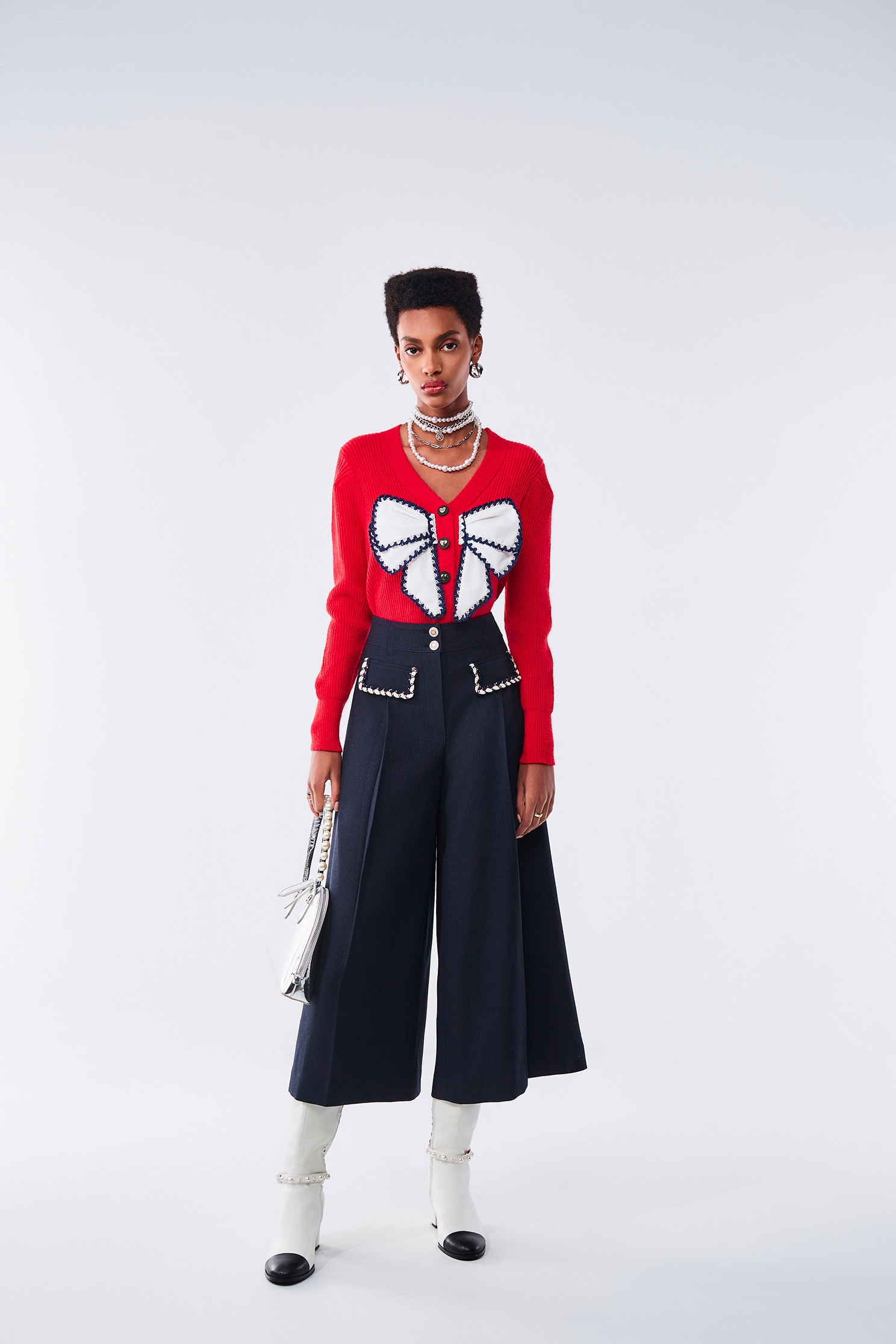 鑲邊蝴蝶結針織上衣鑲邊蝴蝶結針織上衣,上衣,小香風,秋冬穿搭,蝴蝶結,針織,針織衫