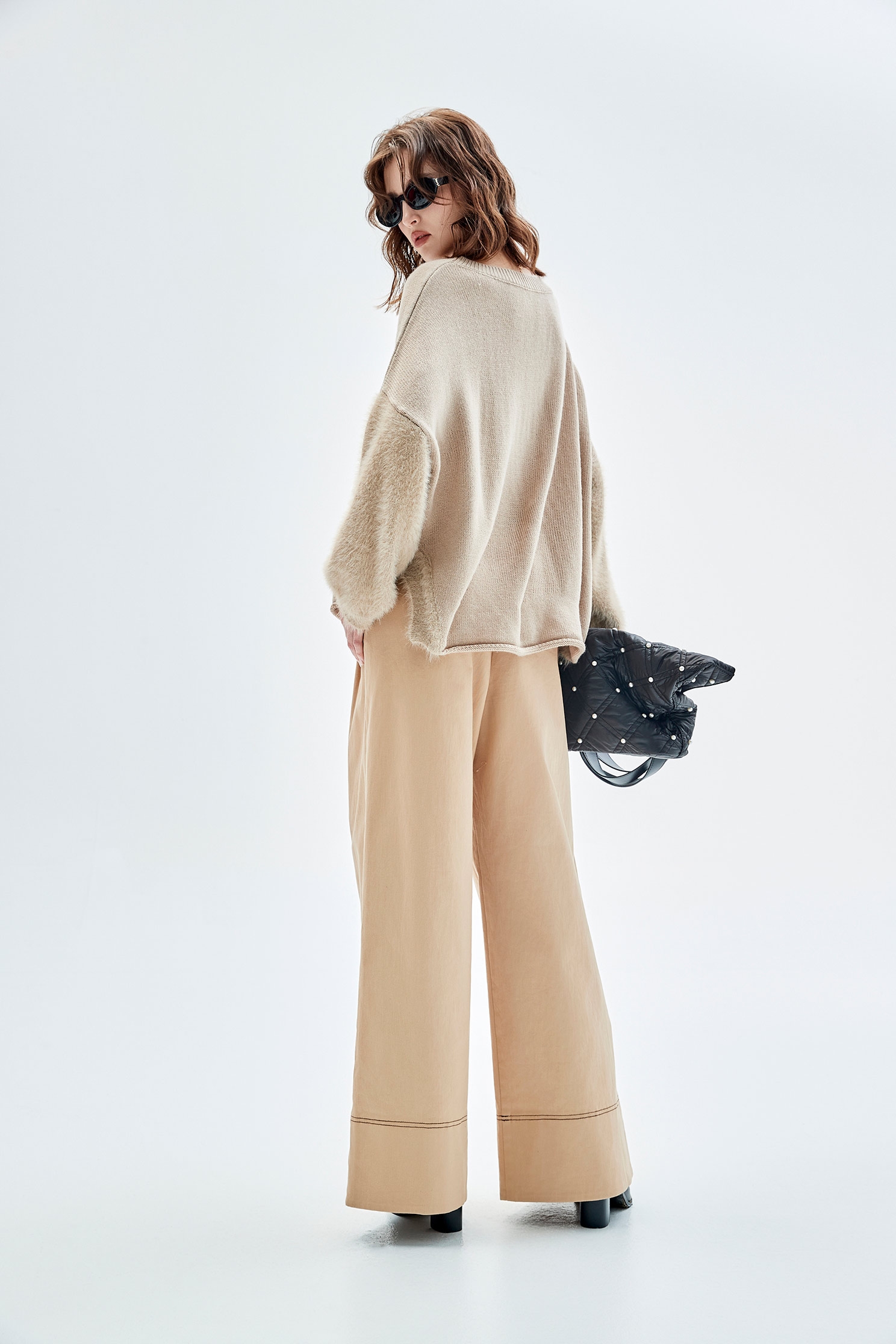 淺木色針織上衣淺木色針織上衣,上衣,人氣商品,秋冬穿搭,針織,針織衫