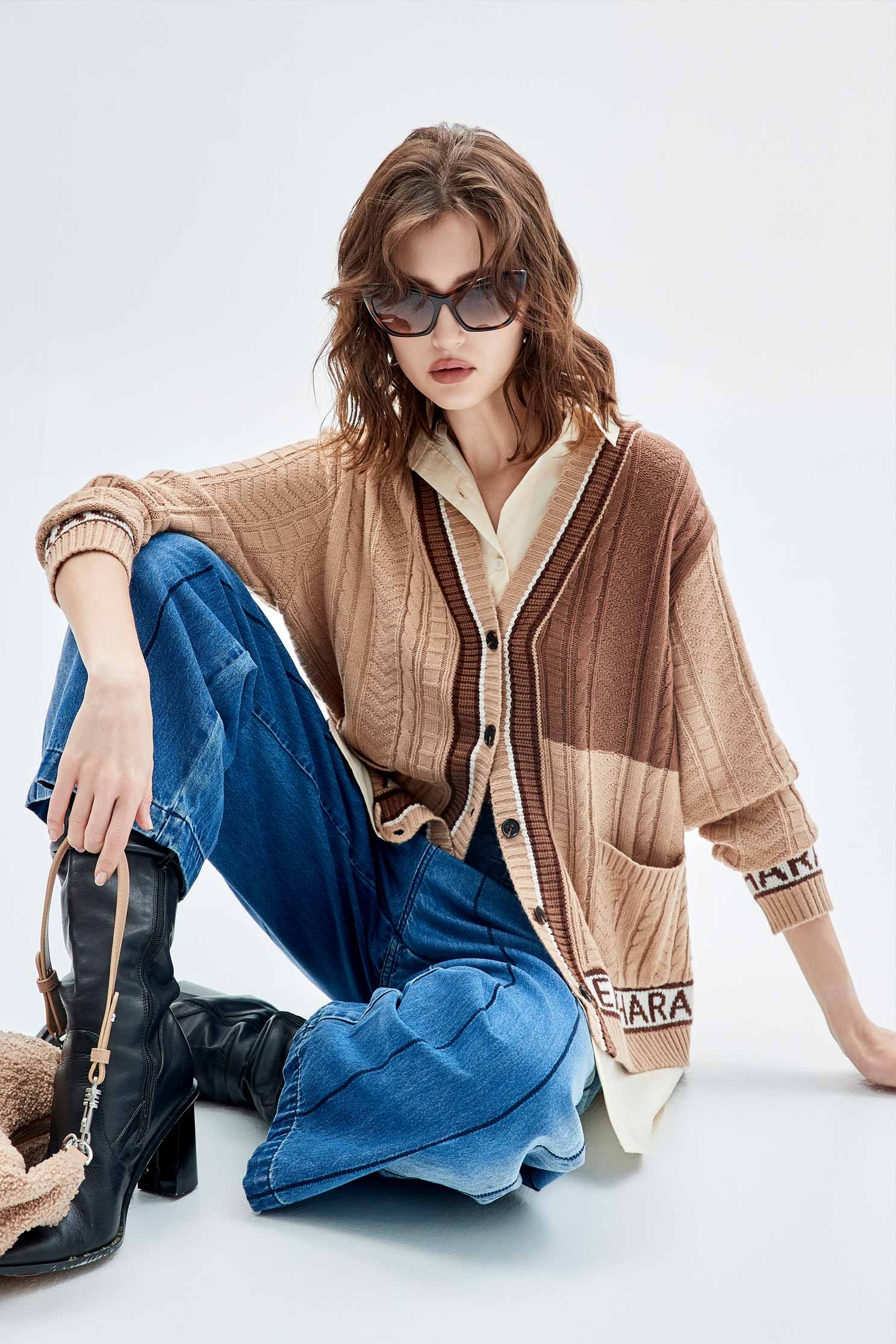 茶漬色假兩件針織外套茶漬色假兩件針織外套,一般外套,上班OL穿搭,上衣,外套,秋冬穿搭,針織,針織衫