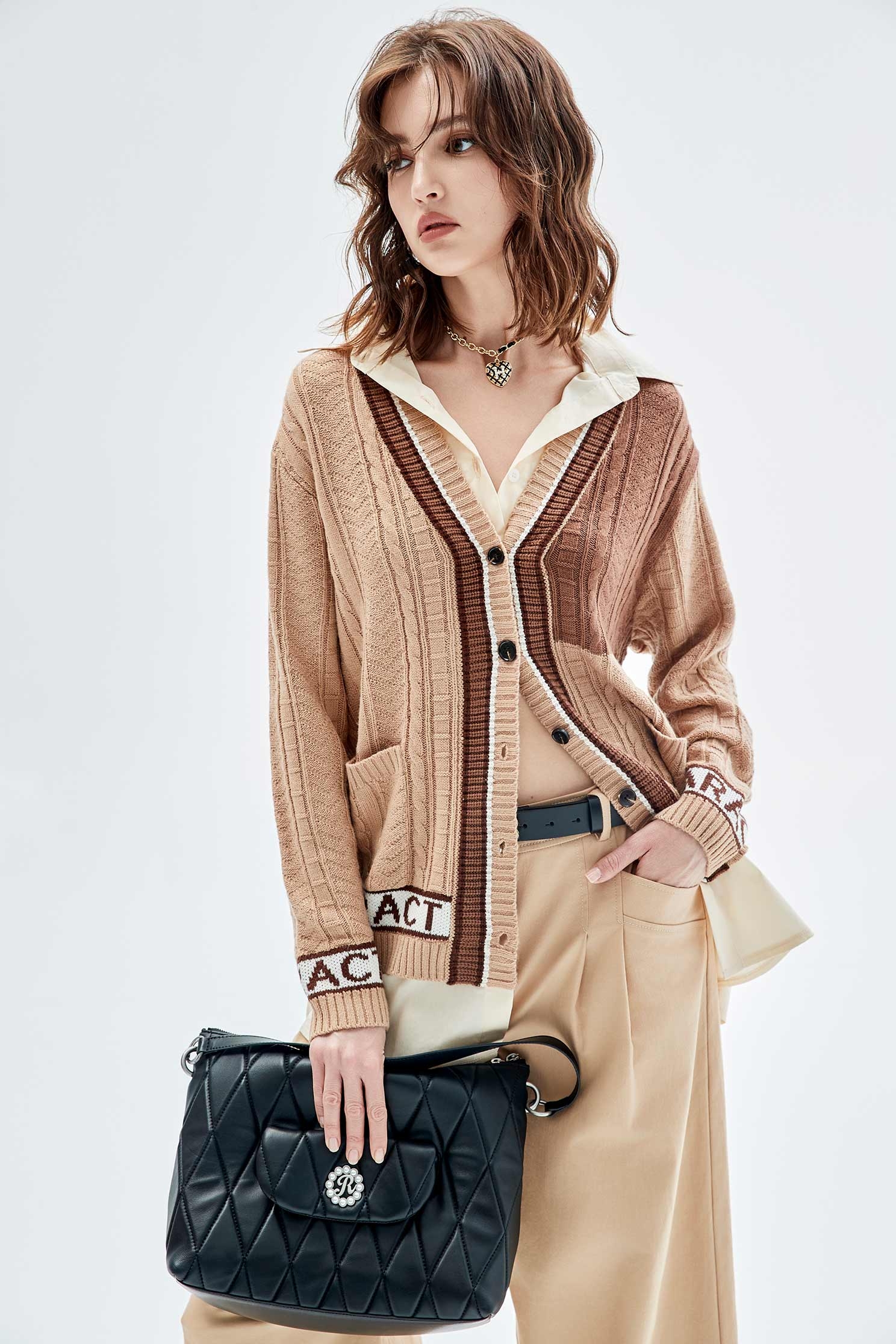 茶漬色假兩件針織外套茶漬色假兩件針織外套,一般外套,上班OL穿搭,上衣,外套,秋冬穿搭,針織,針織衫