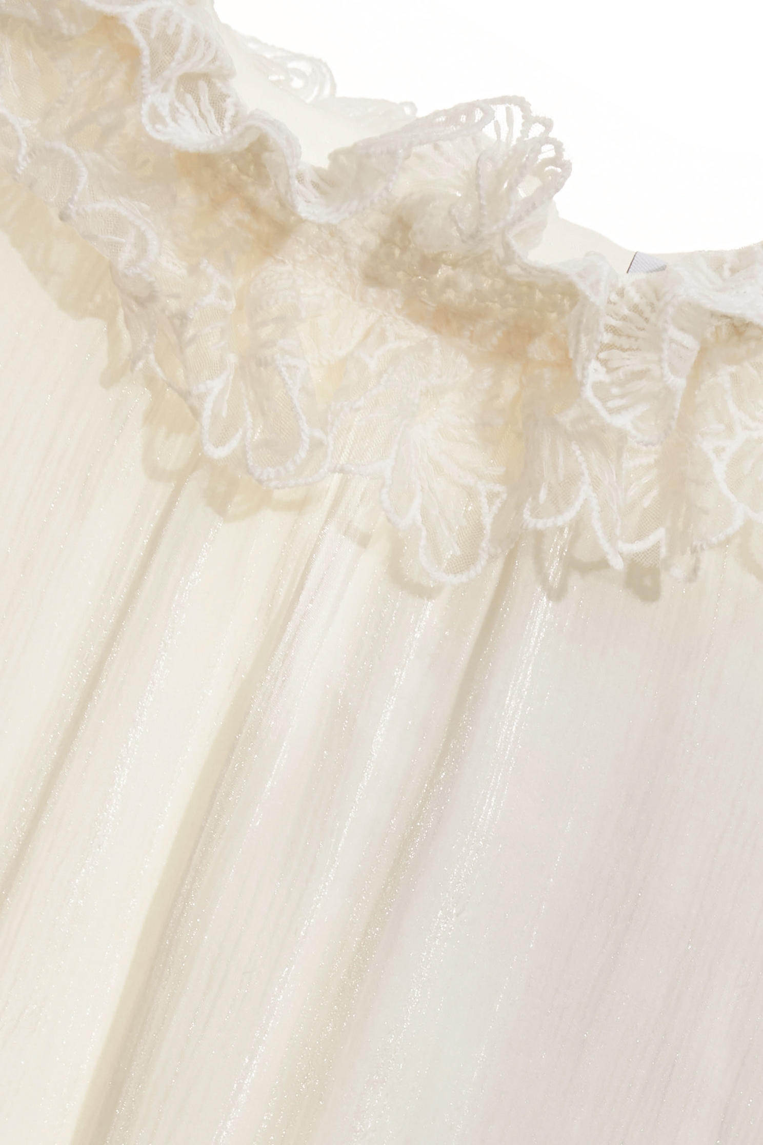 光澤流動感單品上衣光澤流動感單品上衣,上衣,秋冬穿搭,簡約穿搭,約會特輯,花花世界,荷葉,蕾絲,輕奢度假,輕奢渡假