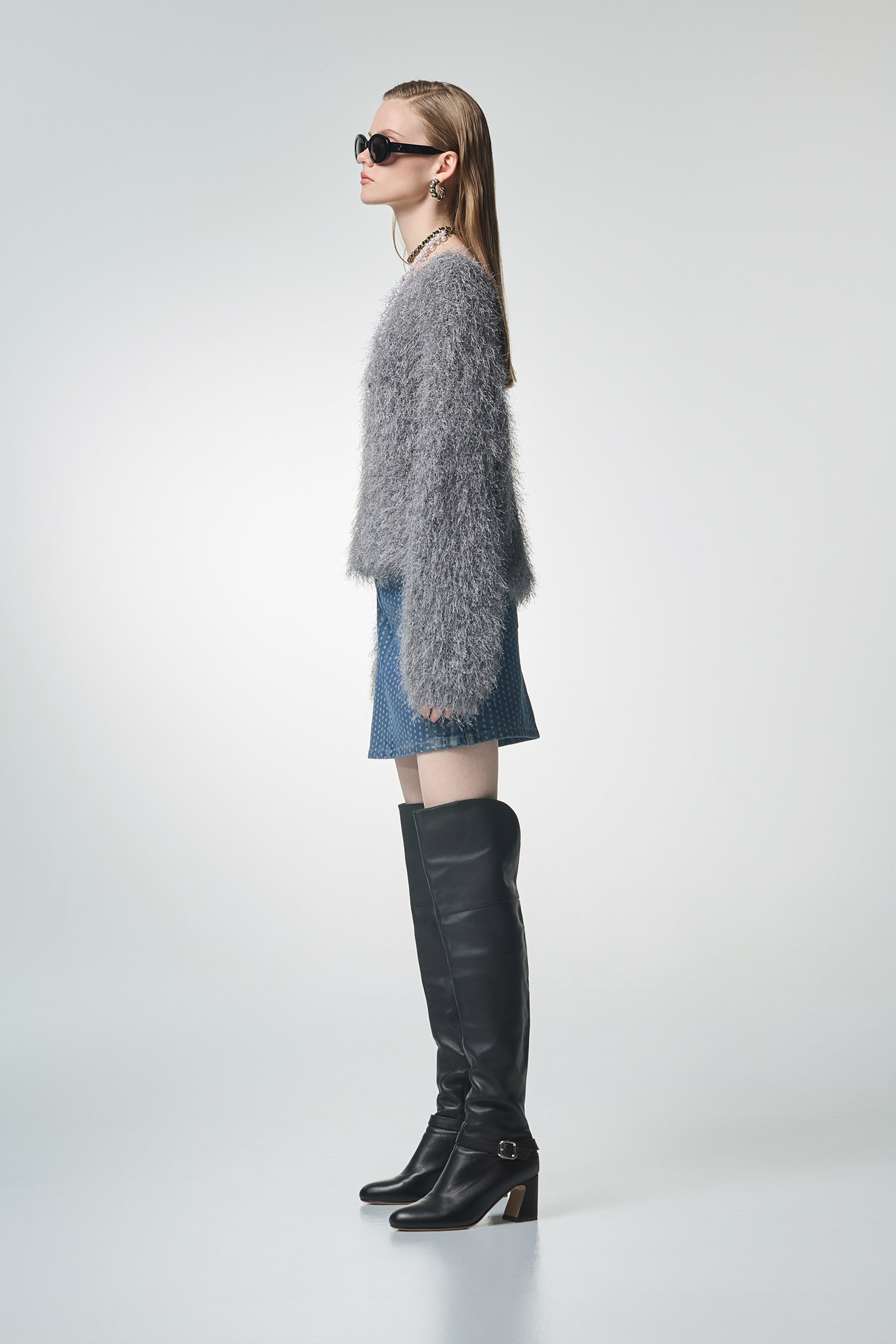 光澤感安靜灰睫毛針織上衣光澤感安靜灰睫毛針織上衣,上衣,派對特輯,秋冬穿搭,簡約穿搭,約會特輯,針織,針織上衣,針織衫