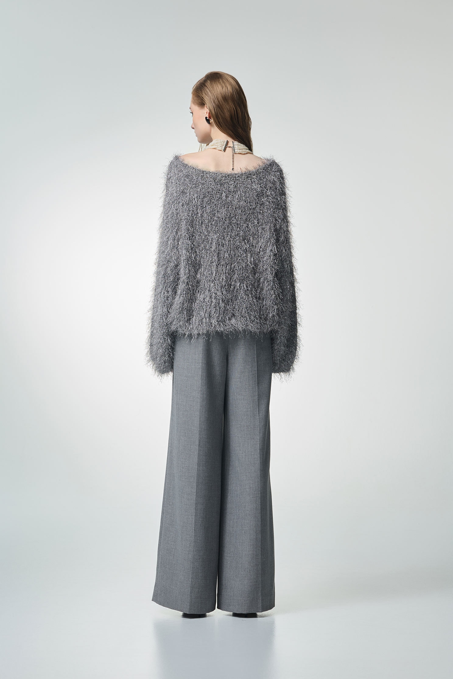 光澤感安靜灰睫毛針織上衣光澤感安靜灰睫毛針織上衣,上衣,派對特輯,秋冬穿搭,簡約穿搭,約會特輯,針織,針織上衣,針織衫