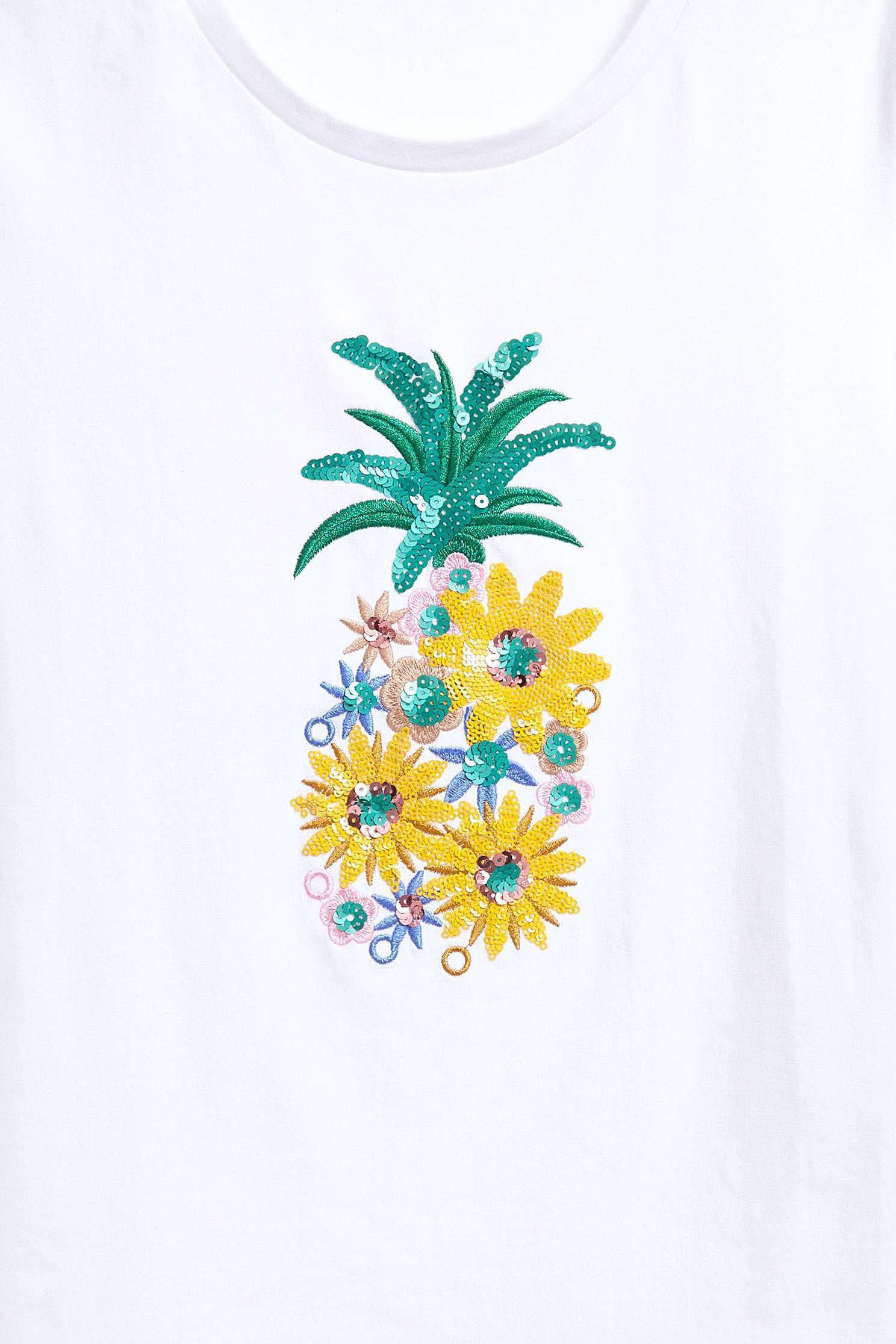 Small flower pineapple top,t-shirt,top,roundnecktop,whitetop,shortsleevetop,cotton