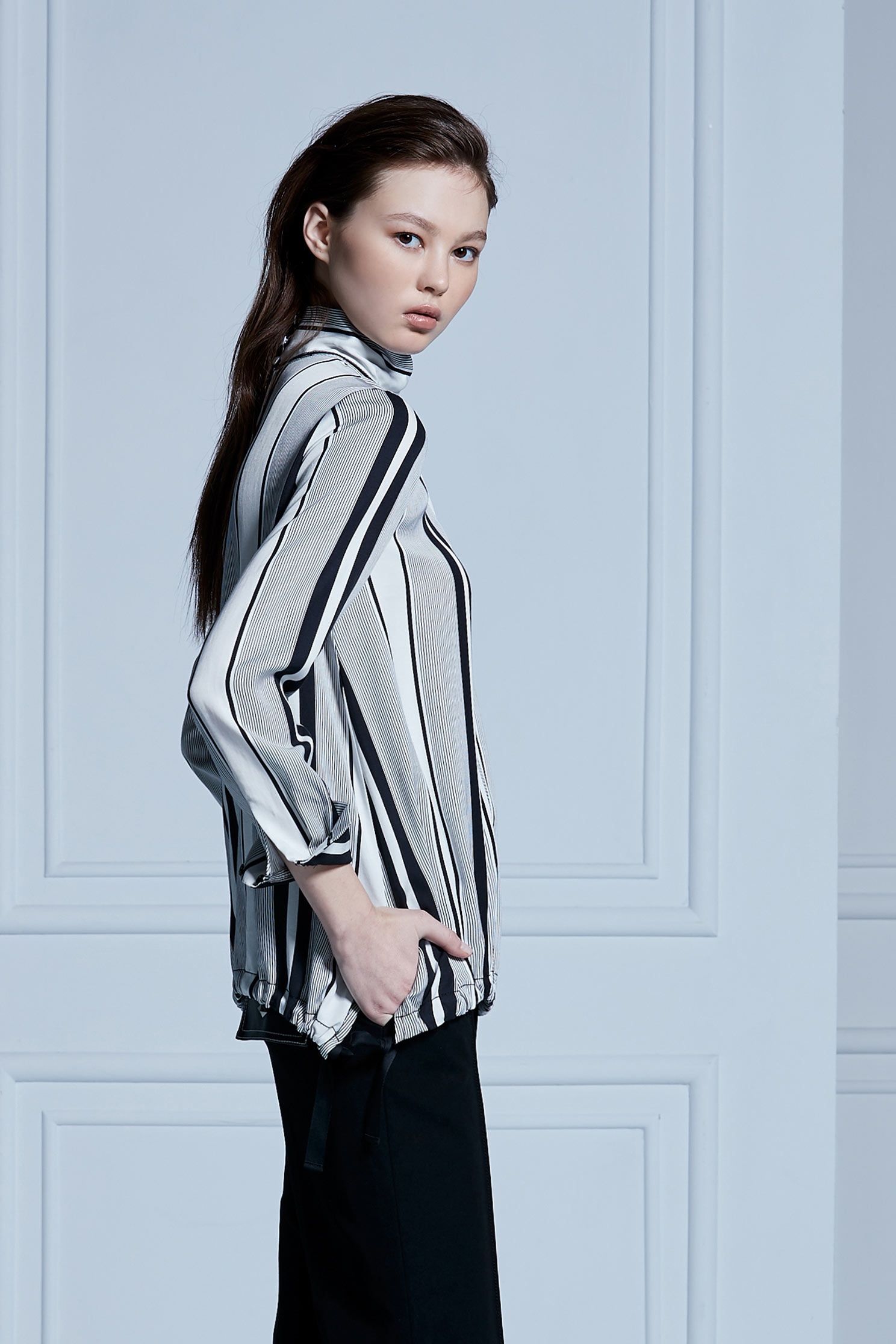 INVERTED LAPEL COLLAR top,Top,Rayon,Long top,長袖上衣