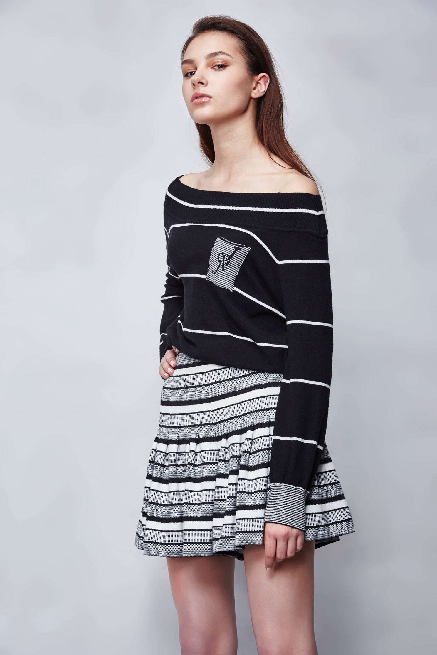 STRIPED Color knit sweater,roundnecktop,knitting,knittedtop,knittedtop,longsleevetop,blacktop