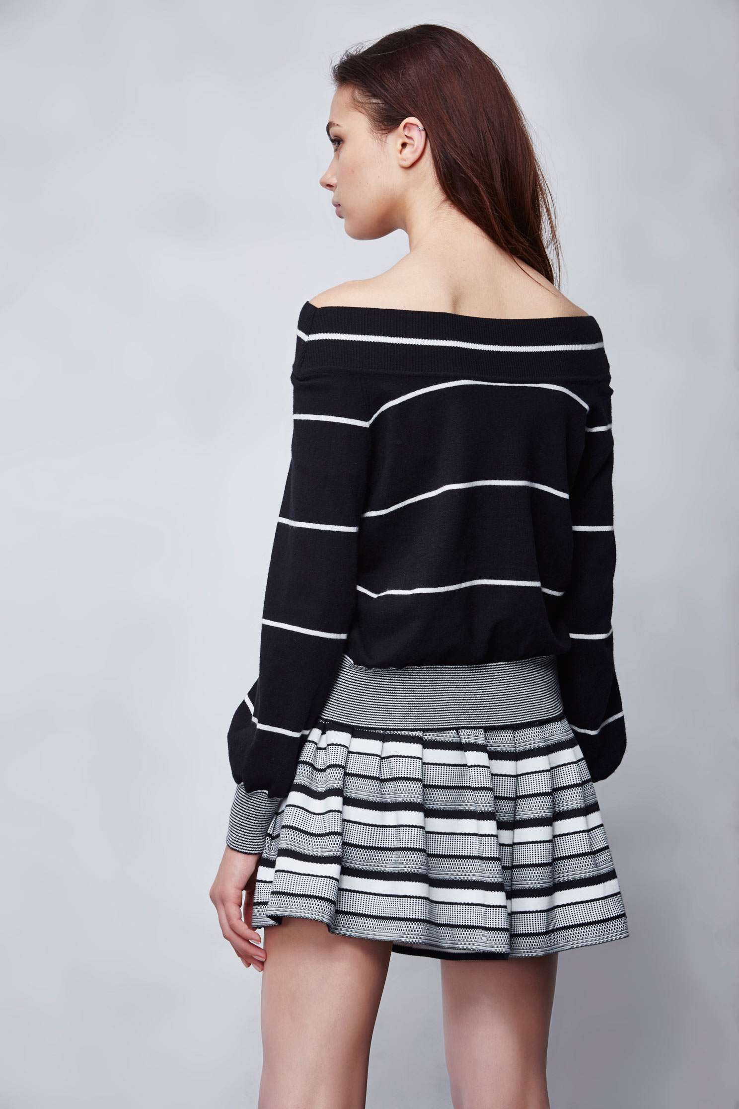 STRIPED Color knit sweater,roundnecktop,knitting,knittedtop,knittedtop,longsleevetop,blacktop
